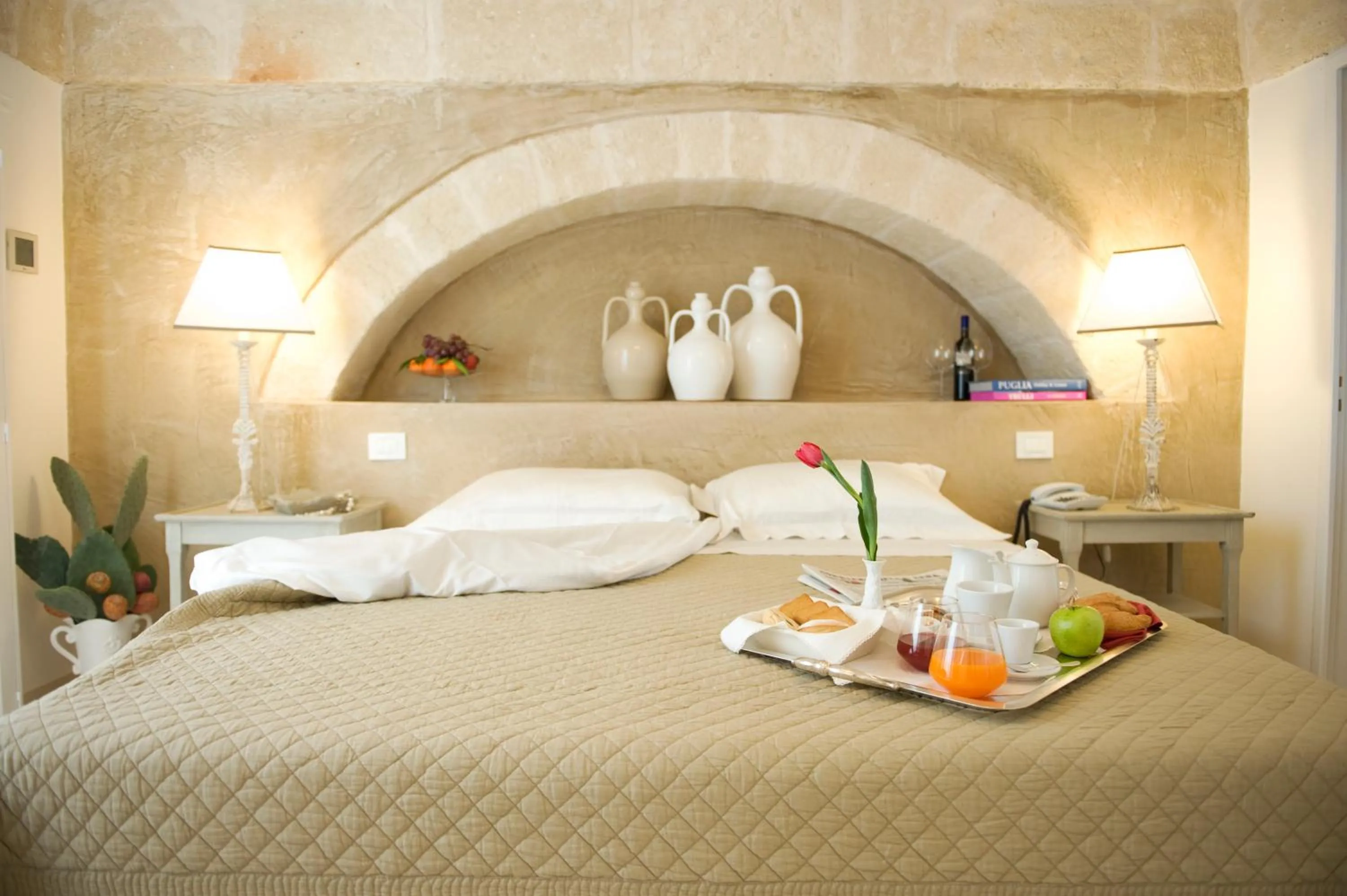 Decorative detail, Bed in Hotel Don Ferrante