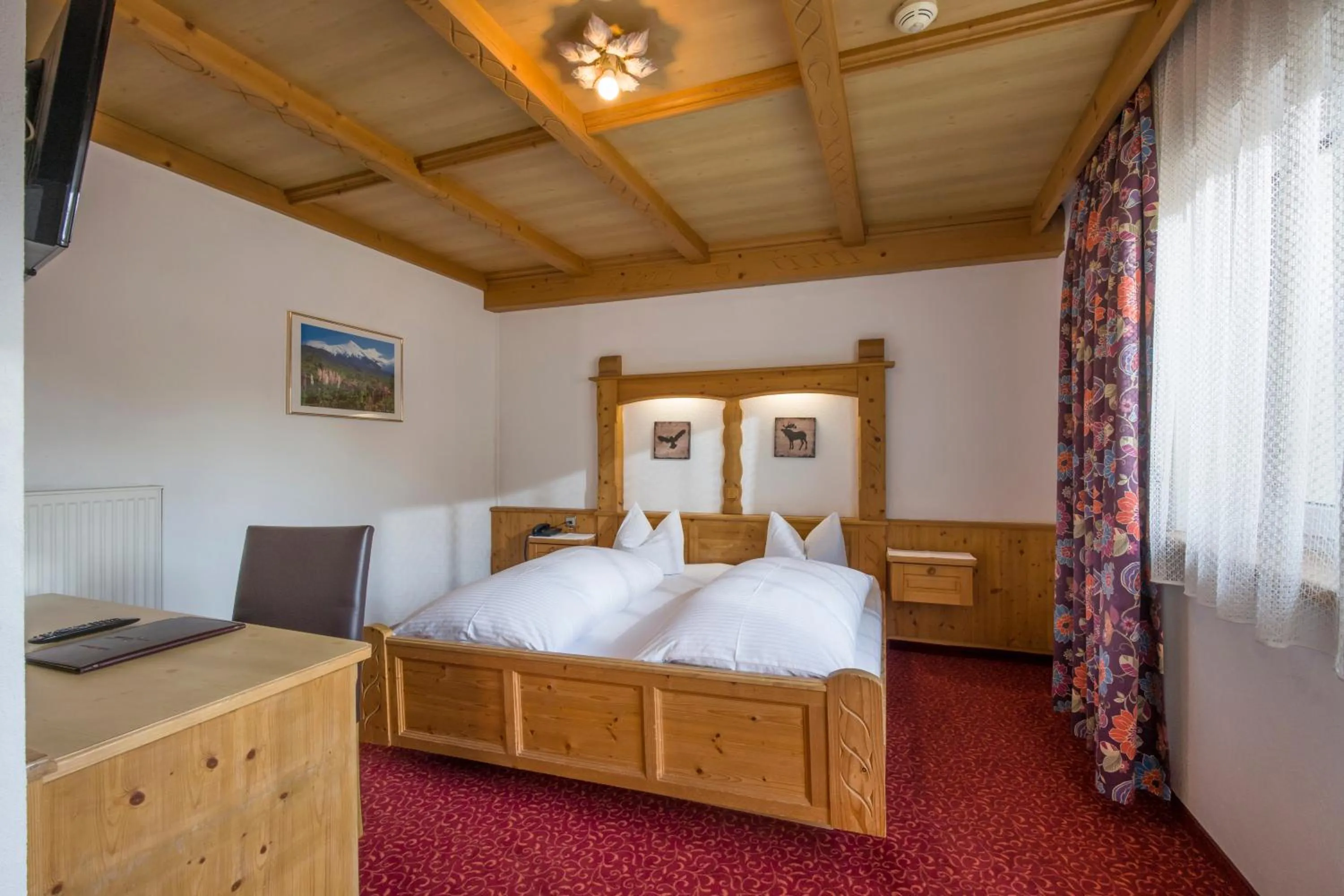 Bedroom, Bed in Gasthof Zellerstuben