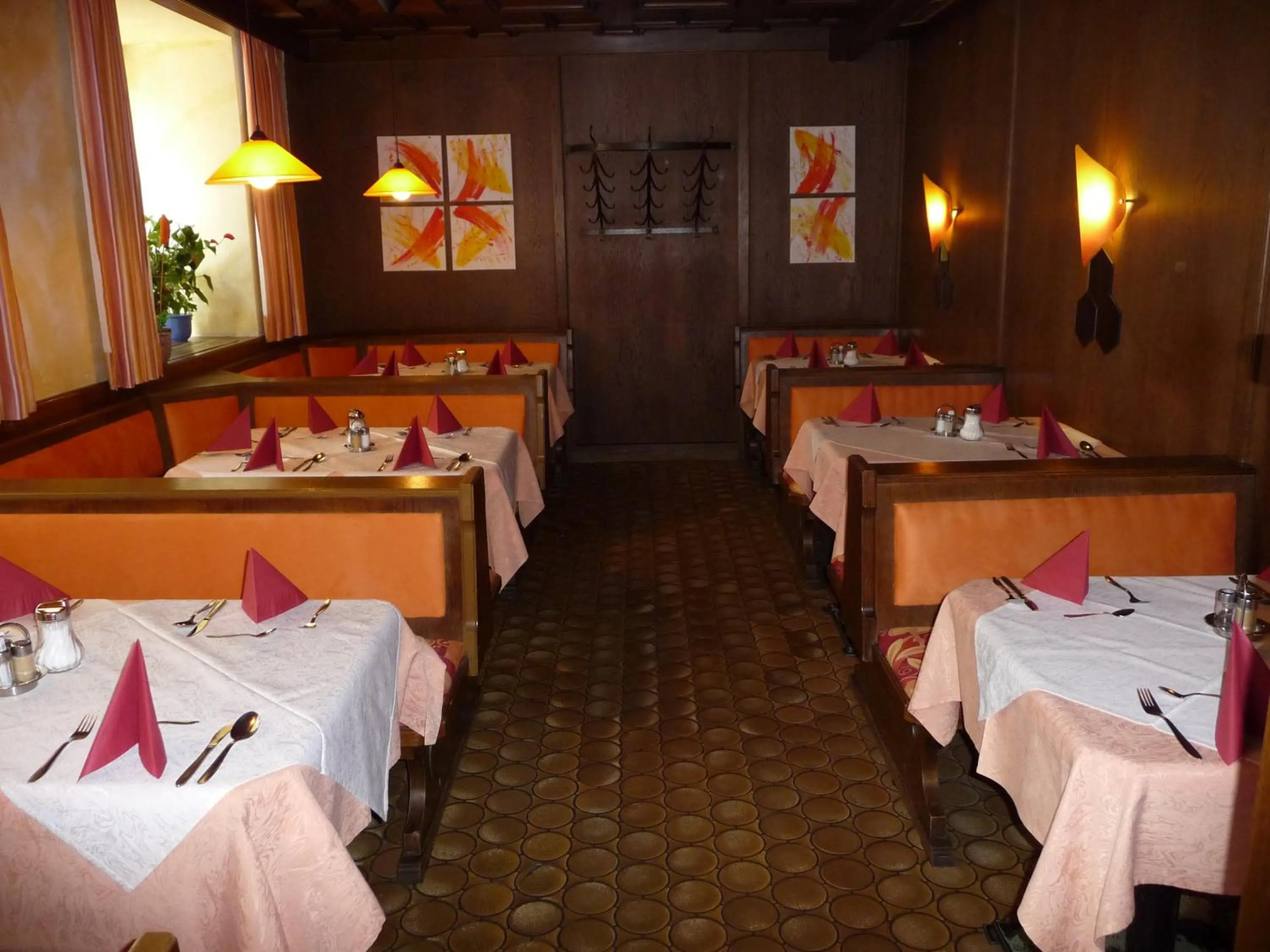 Restaurant/places to eat in Gasthof Zellerstuben