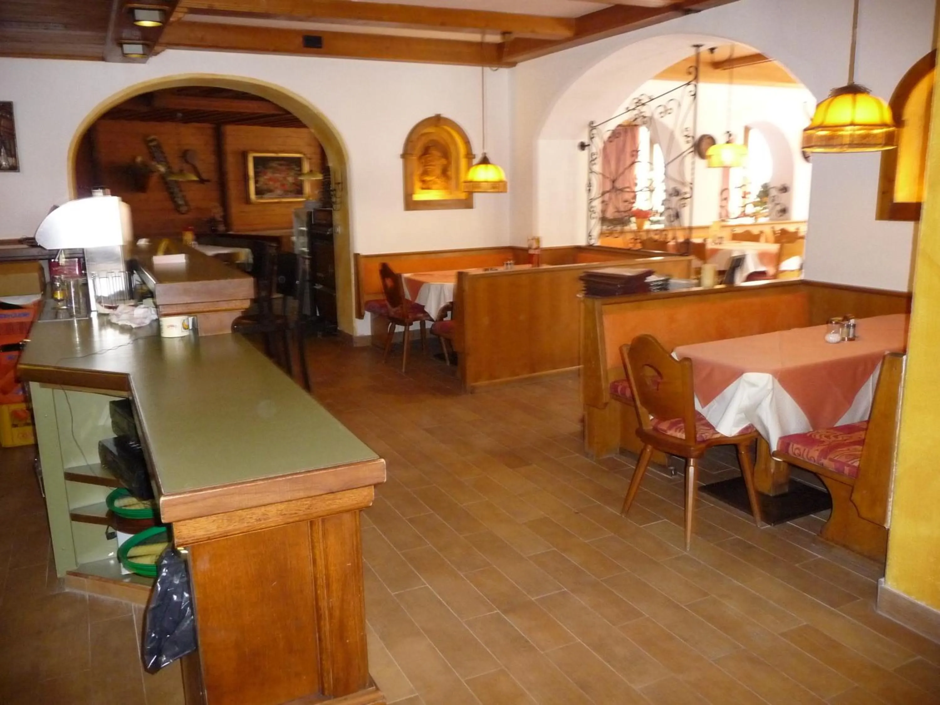 Restaurant/places to eat in Gasthof Zellerstuben