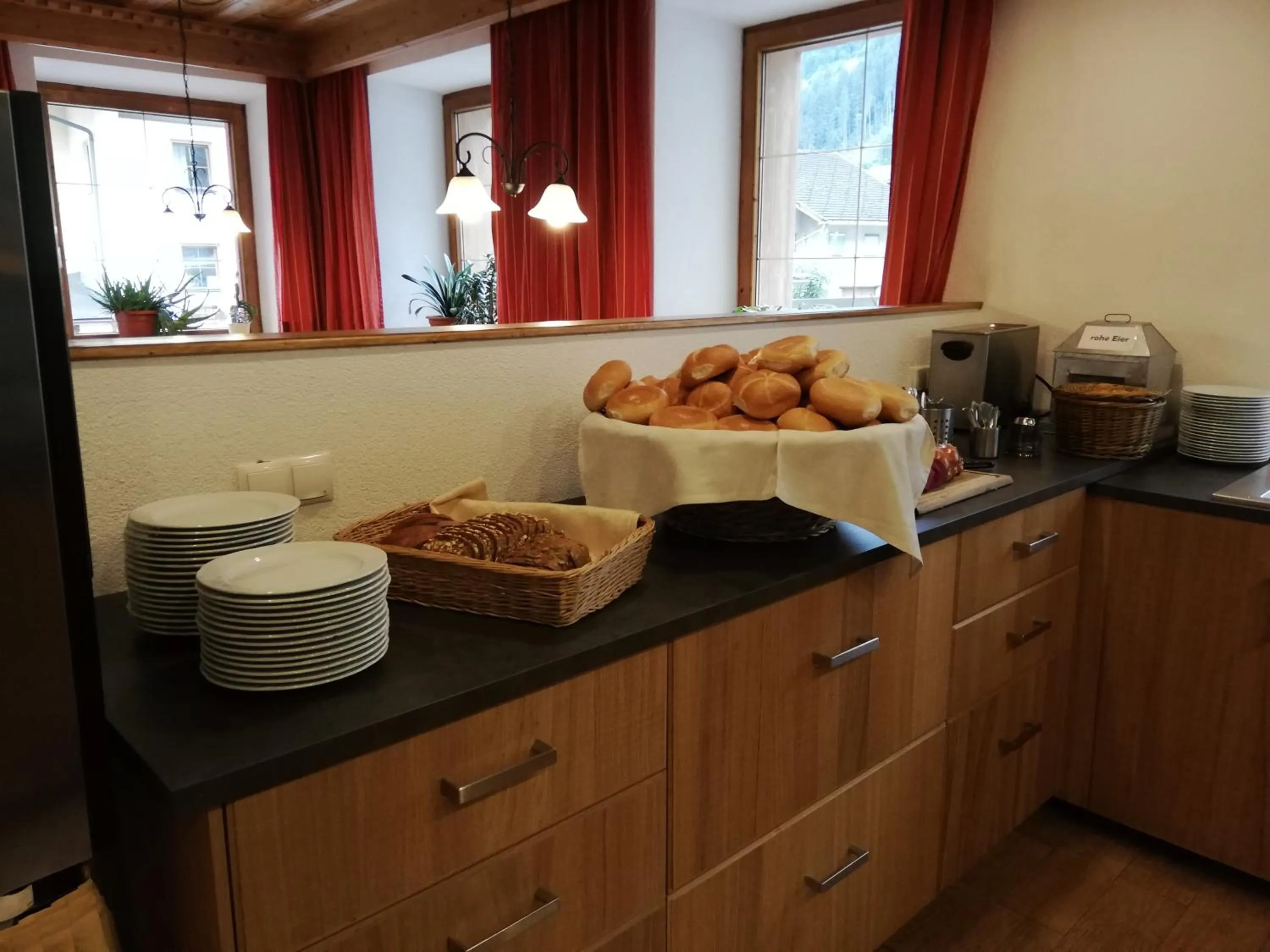 Breakfast in Gasthof Zellerstuben