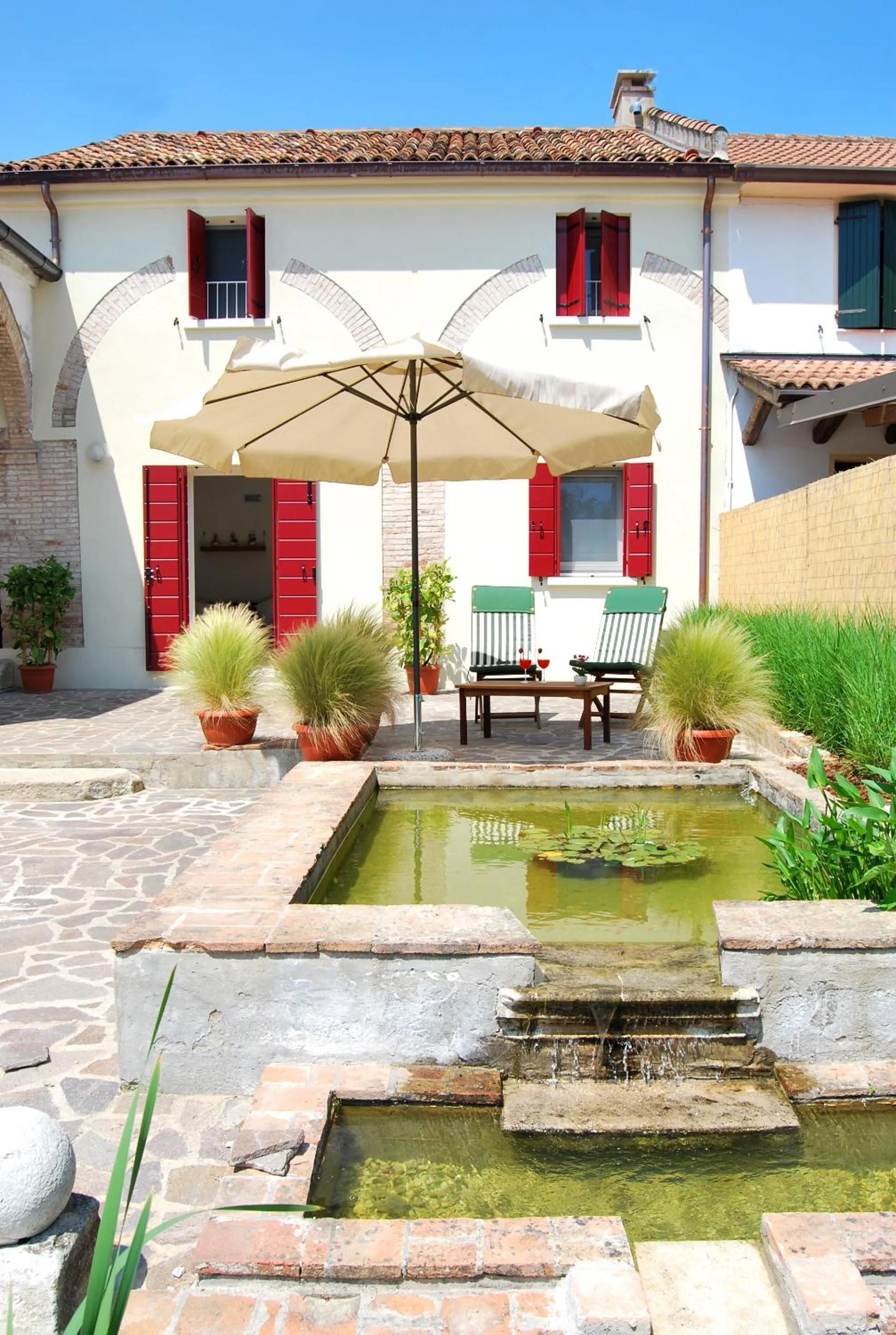 Facade/entrance in Burro e Marmellata