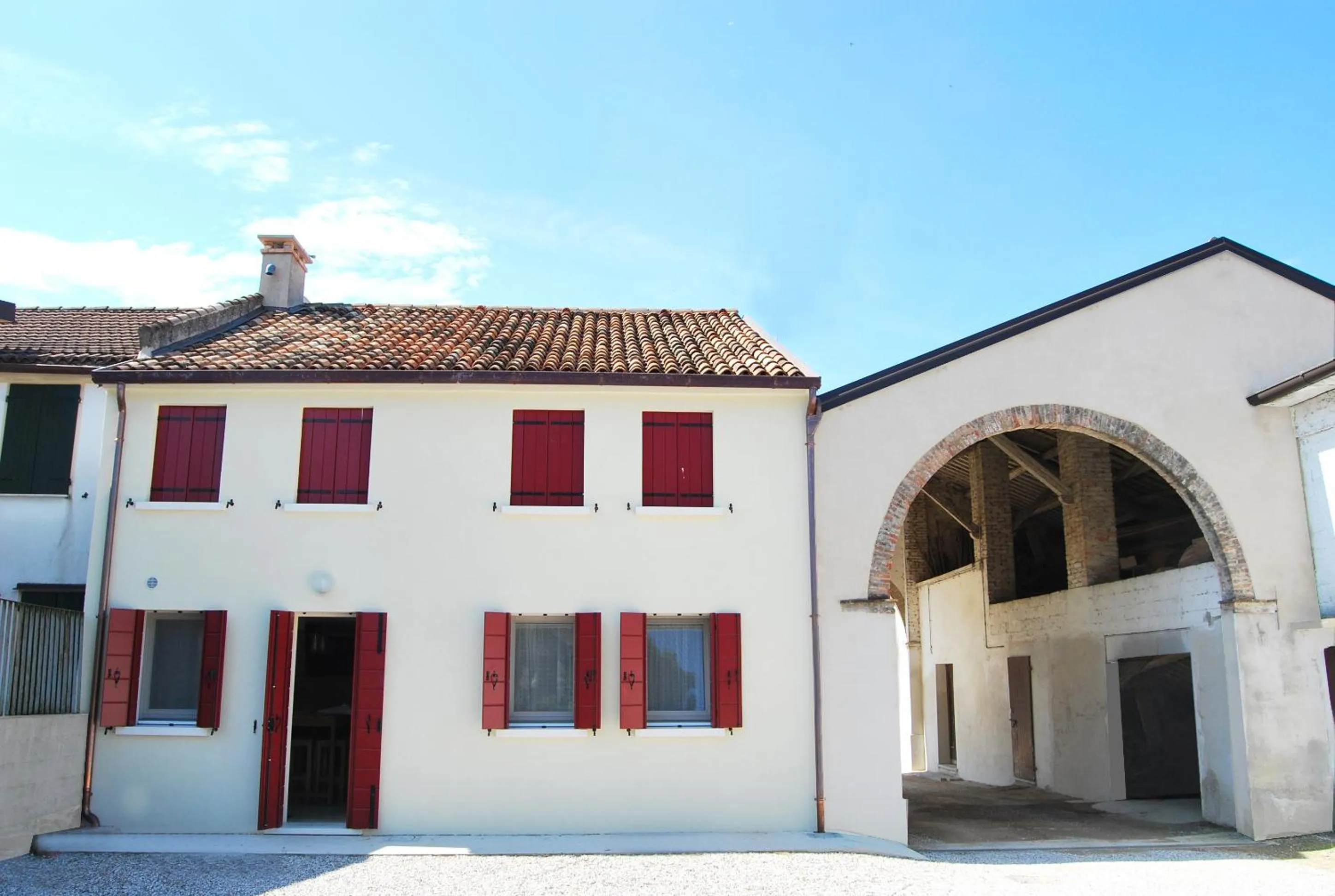 Property building in Burro e Marmellata