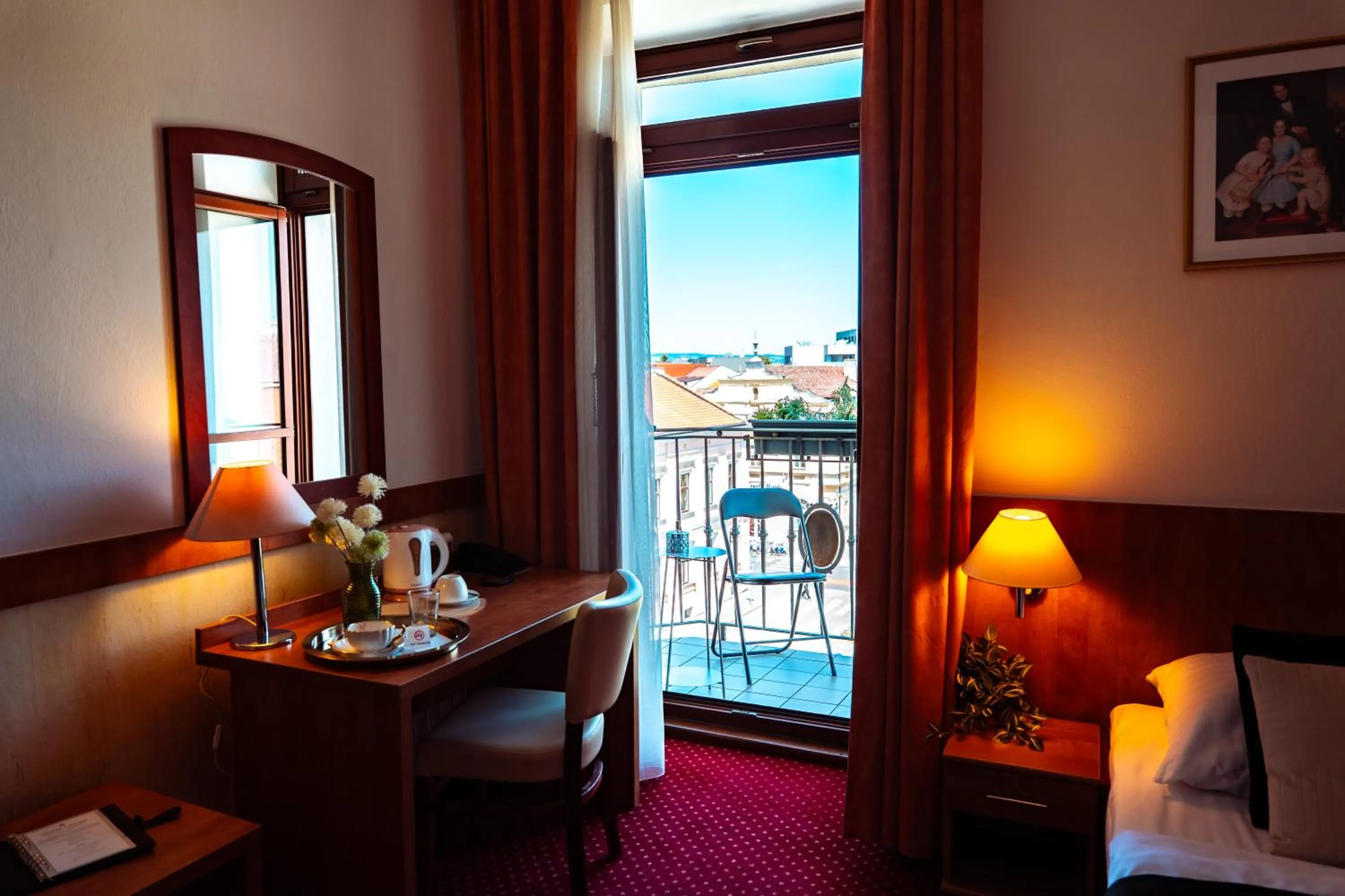 View (from property/room), Bed in Hotel Grand