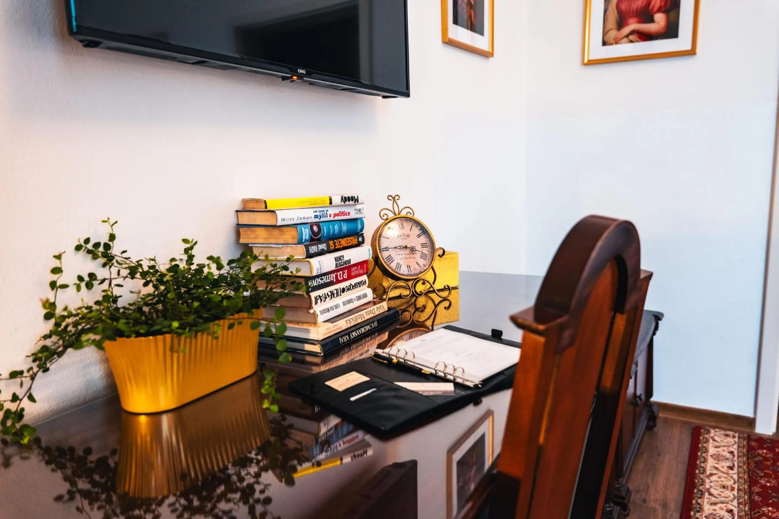 Seating area in Hotel Grand