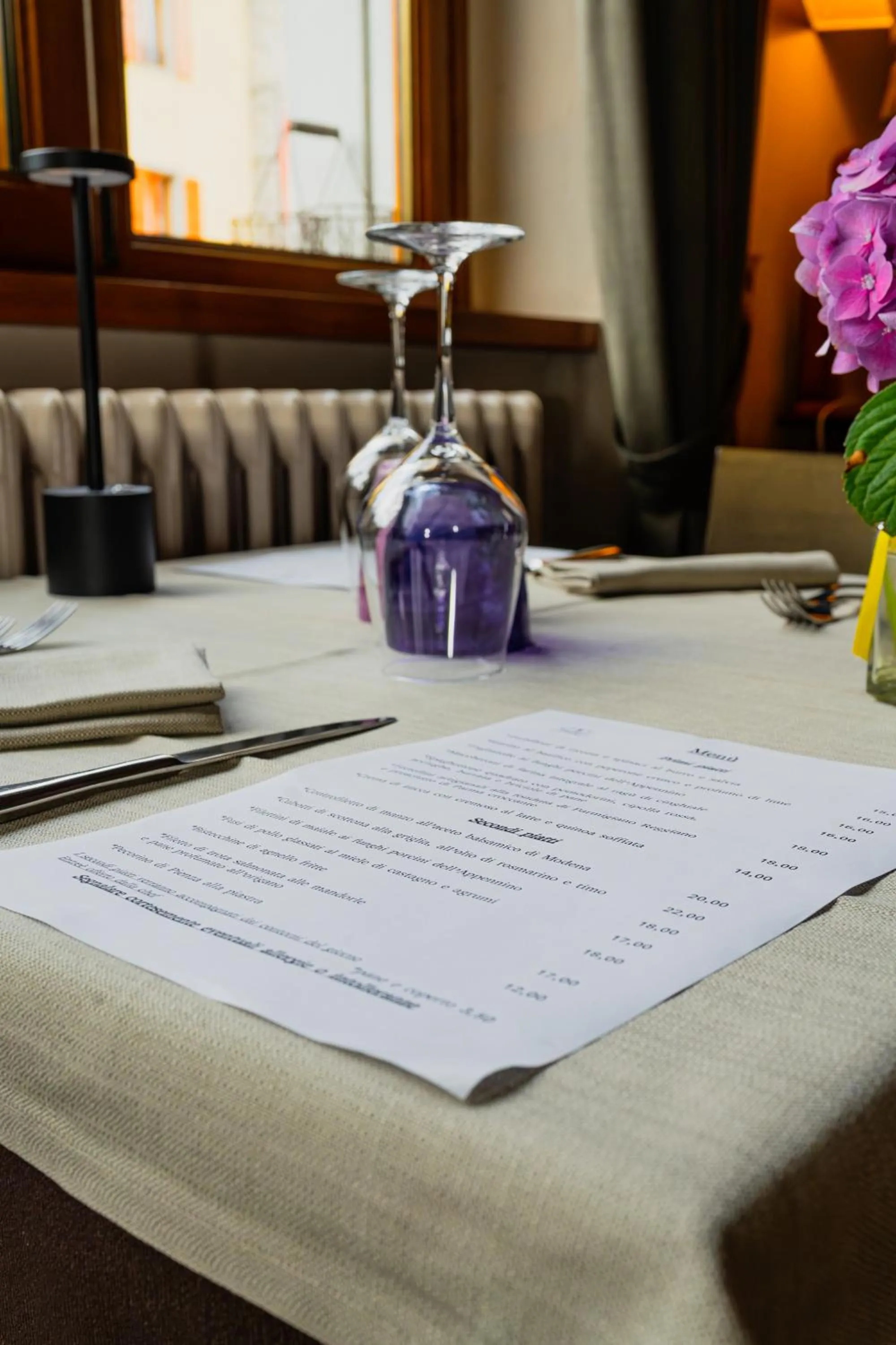 Restaurant/places to eat in Hotel Bristol