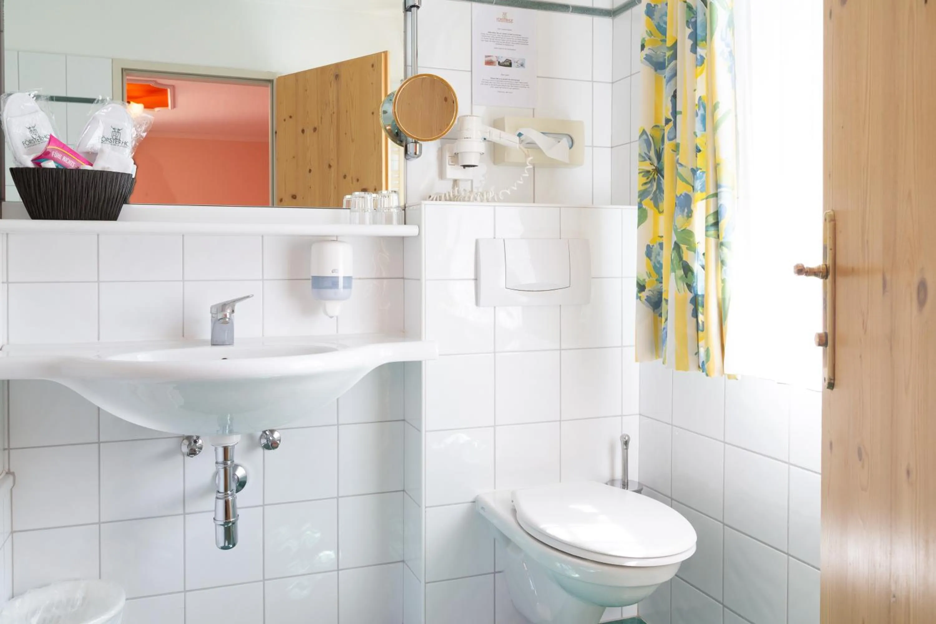 Bathroom in Hotel Försterhof lebe pur, genieße den Tag