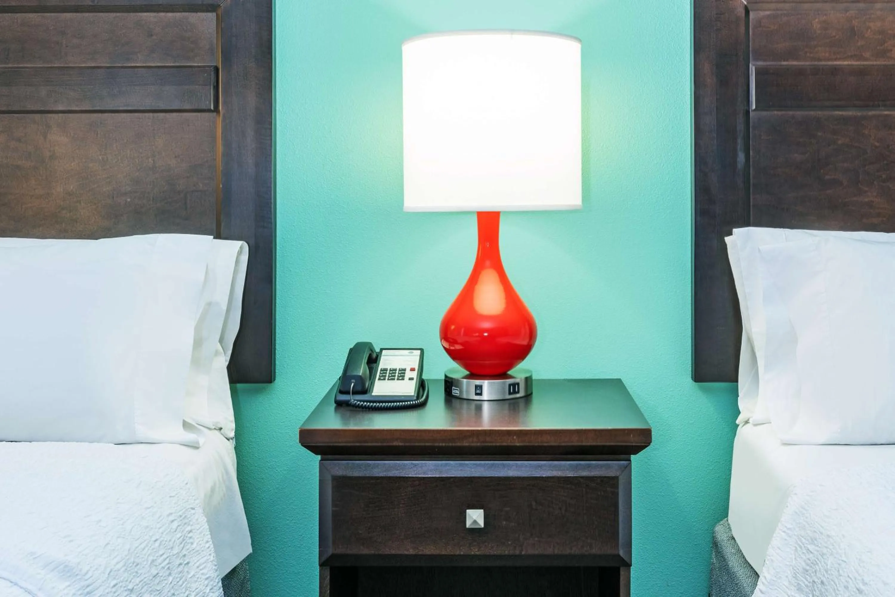 Bed in Hampton Inn Miami, Oklahoma