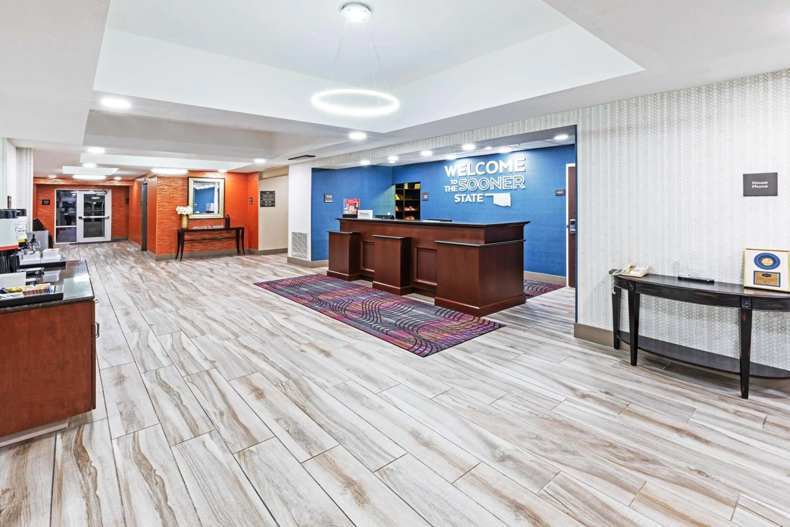 Lobby or reception in Hampton Inn Miami, Oklahoma