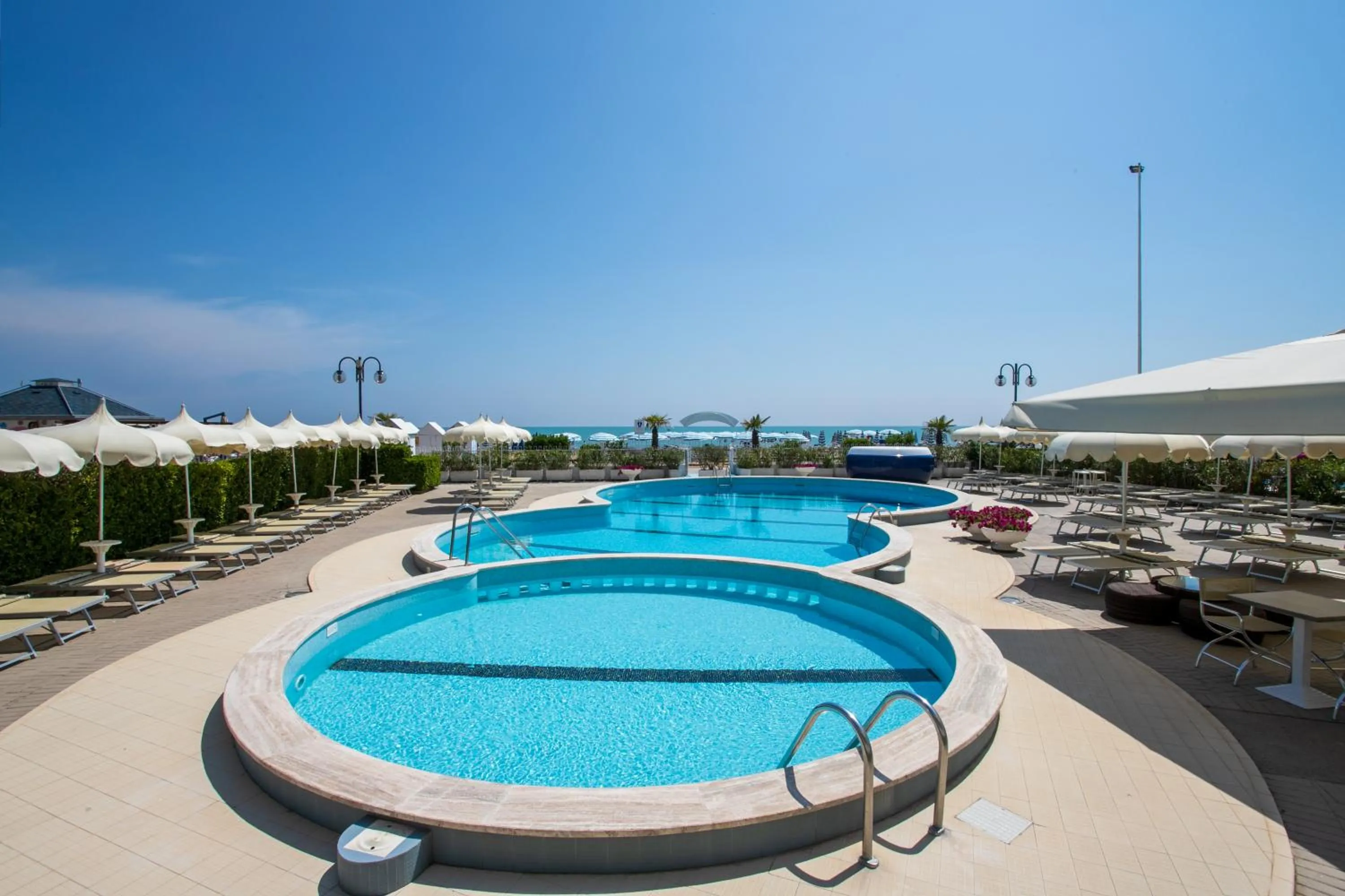 Pool view in Hotel Galassia Suites & Spa