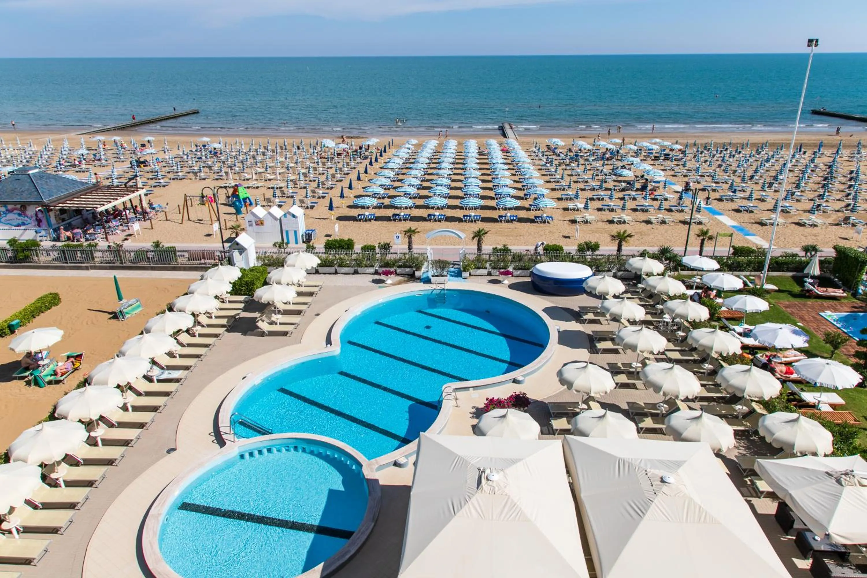 Pool view in Hotel Galassia Suites & Spa