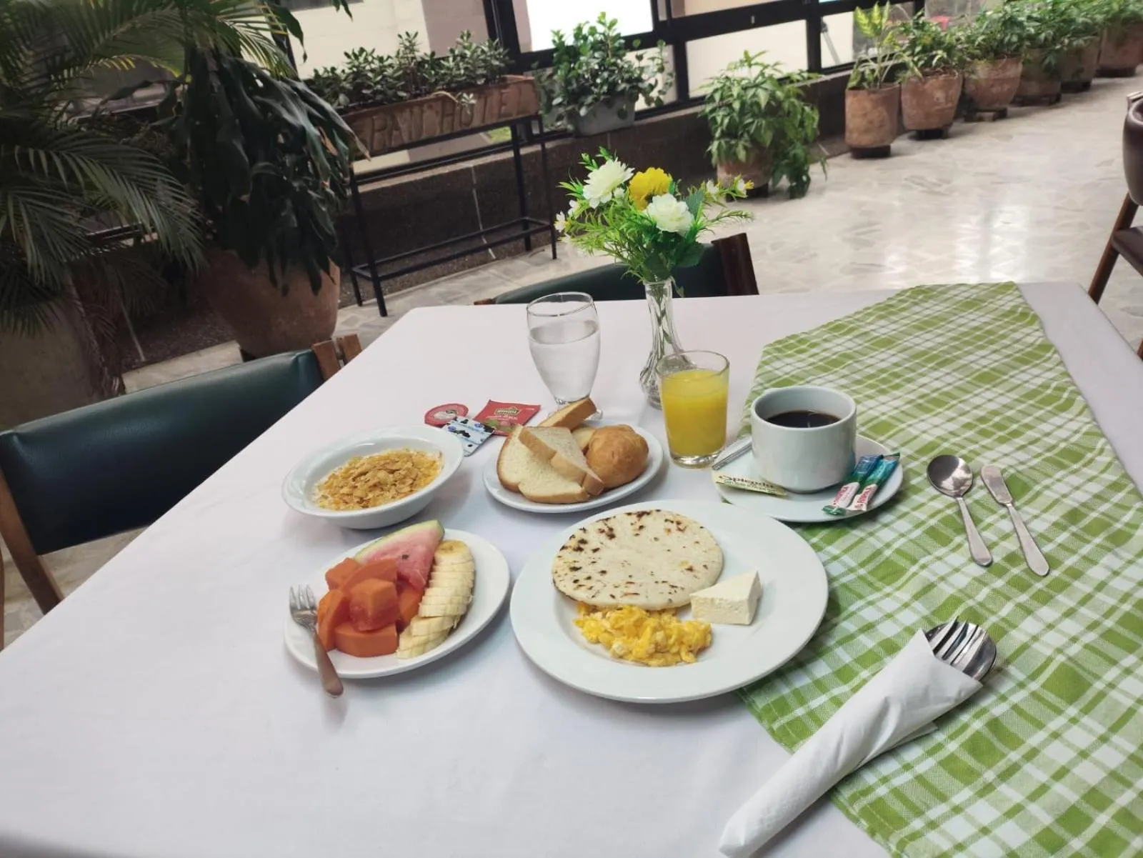 Breakfast in Gran Hotel