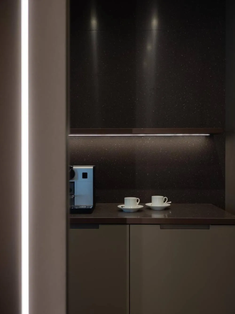 Coffee/tea facilities in The Glam Boutique Hotel & Apt