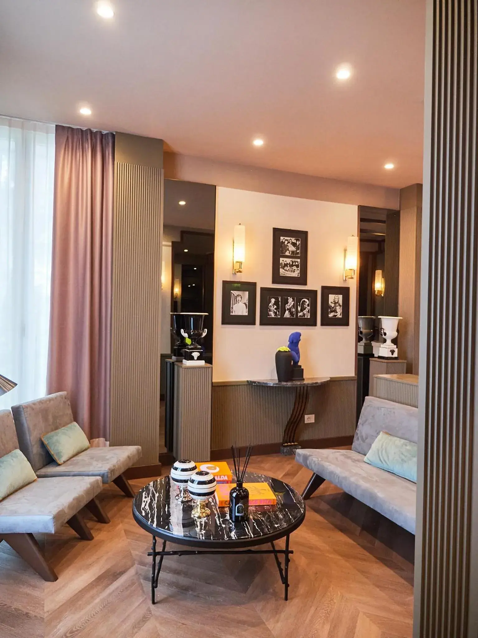 Junior Suite with King Bed - Non-Smoking in The Glam Boutique Hotel & Apt Junior Suite with King Bed - Non-Smoking in The Glam Boutique Hotel & Apt