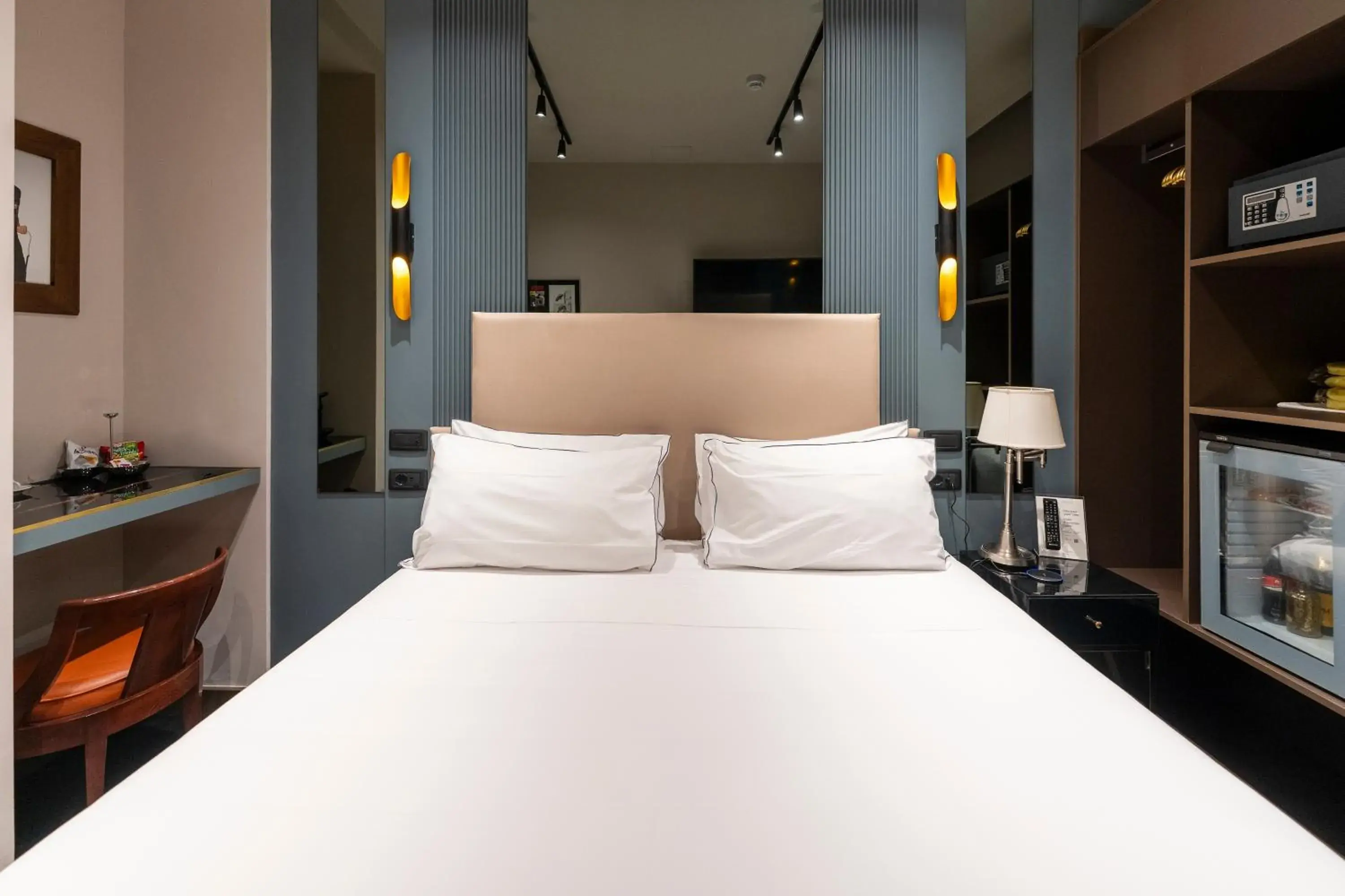 Standard King Room with King Bed - Non-Smoking in The Glam Boutique Hotel & Apt Standard King Room with King Bed - Non-Smoking in The Glam Boutique Hotel & Apt