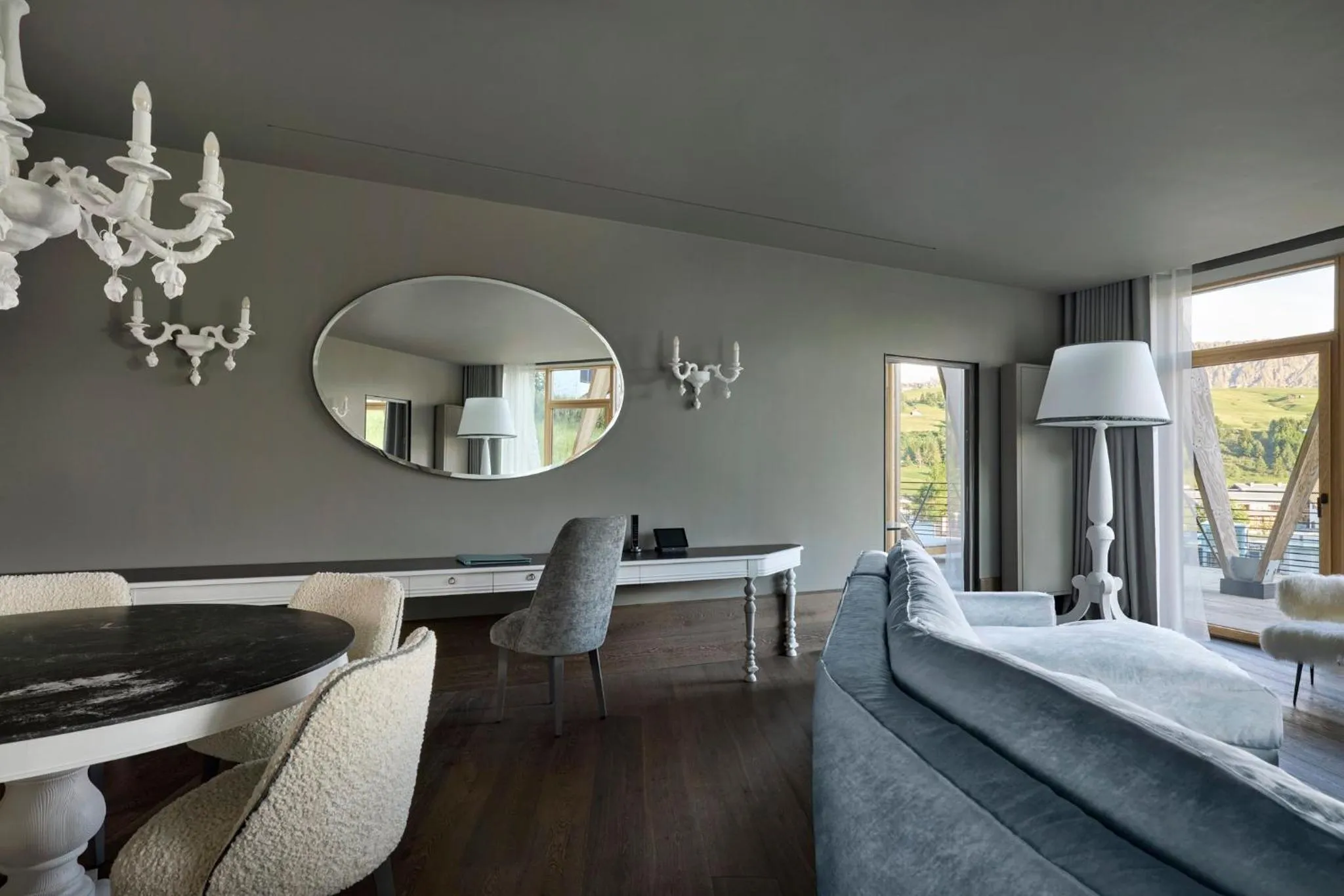 Photo of the whole room in COMO Alpina Dolomites