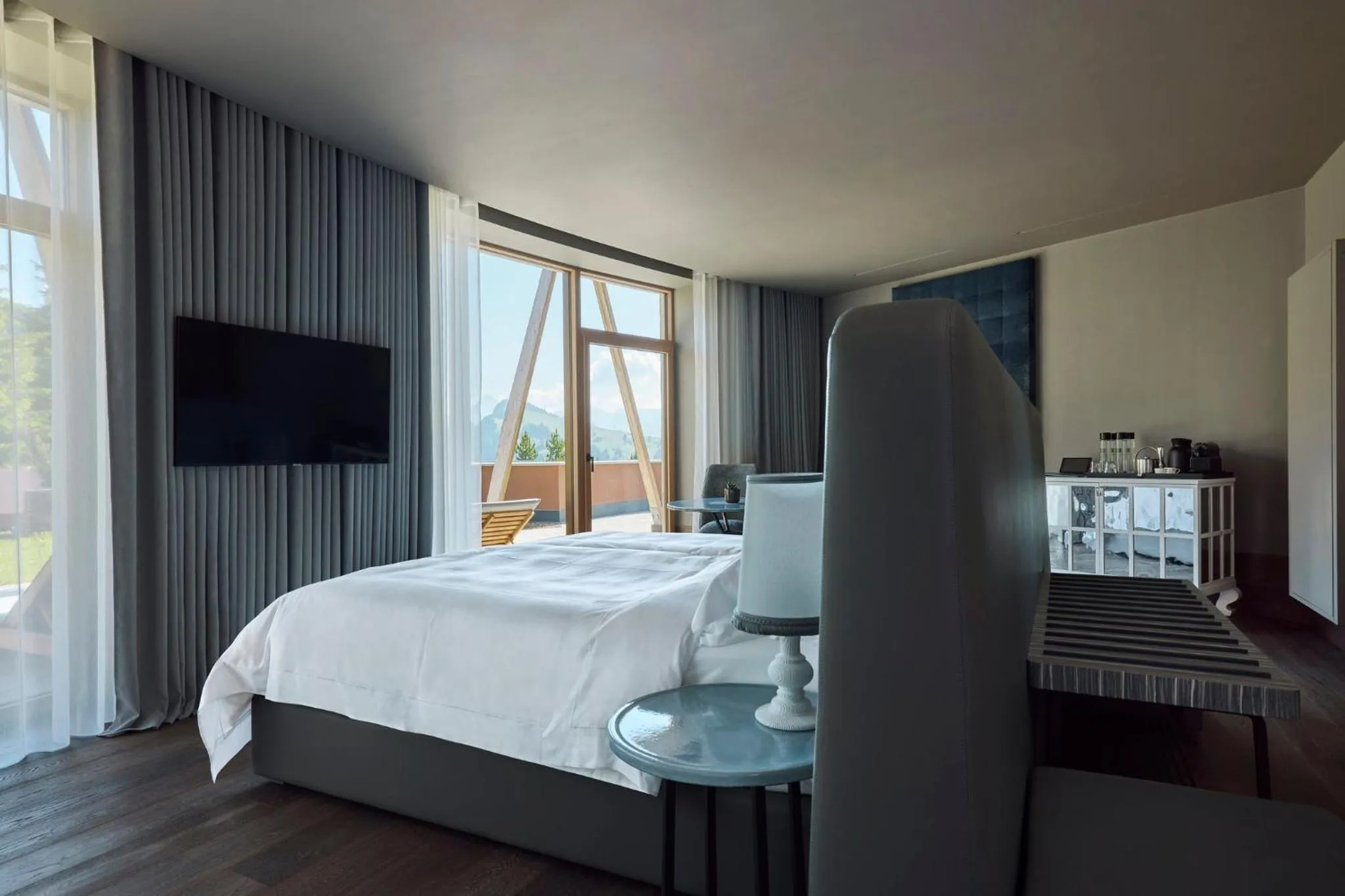 Photo of the whole room, Bed in COMO Alpina Dolomites