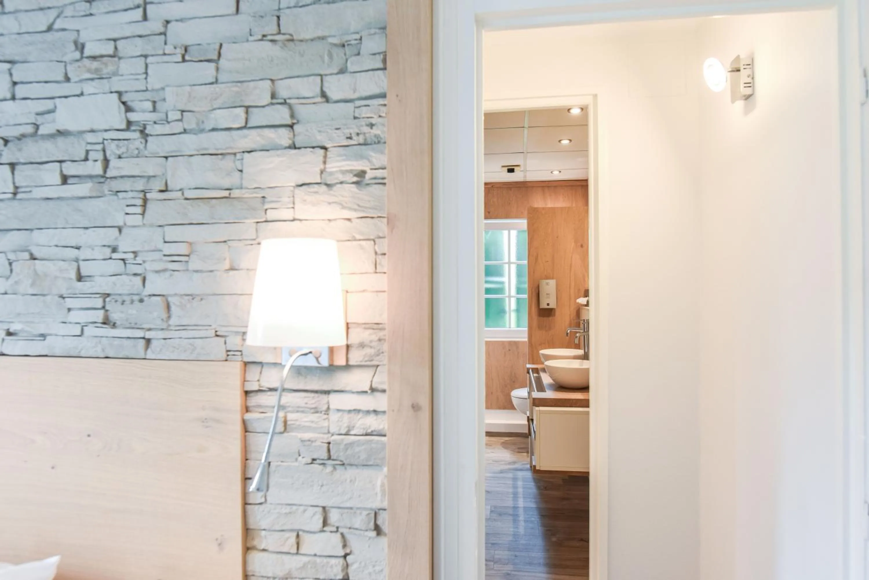 Bedroom in Logis Auberge du Relais - Hôtel & Restaurant