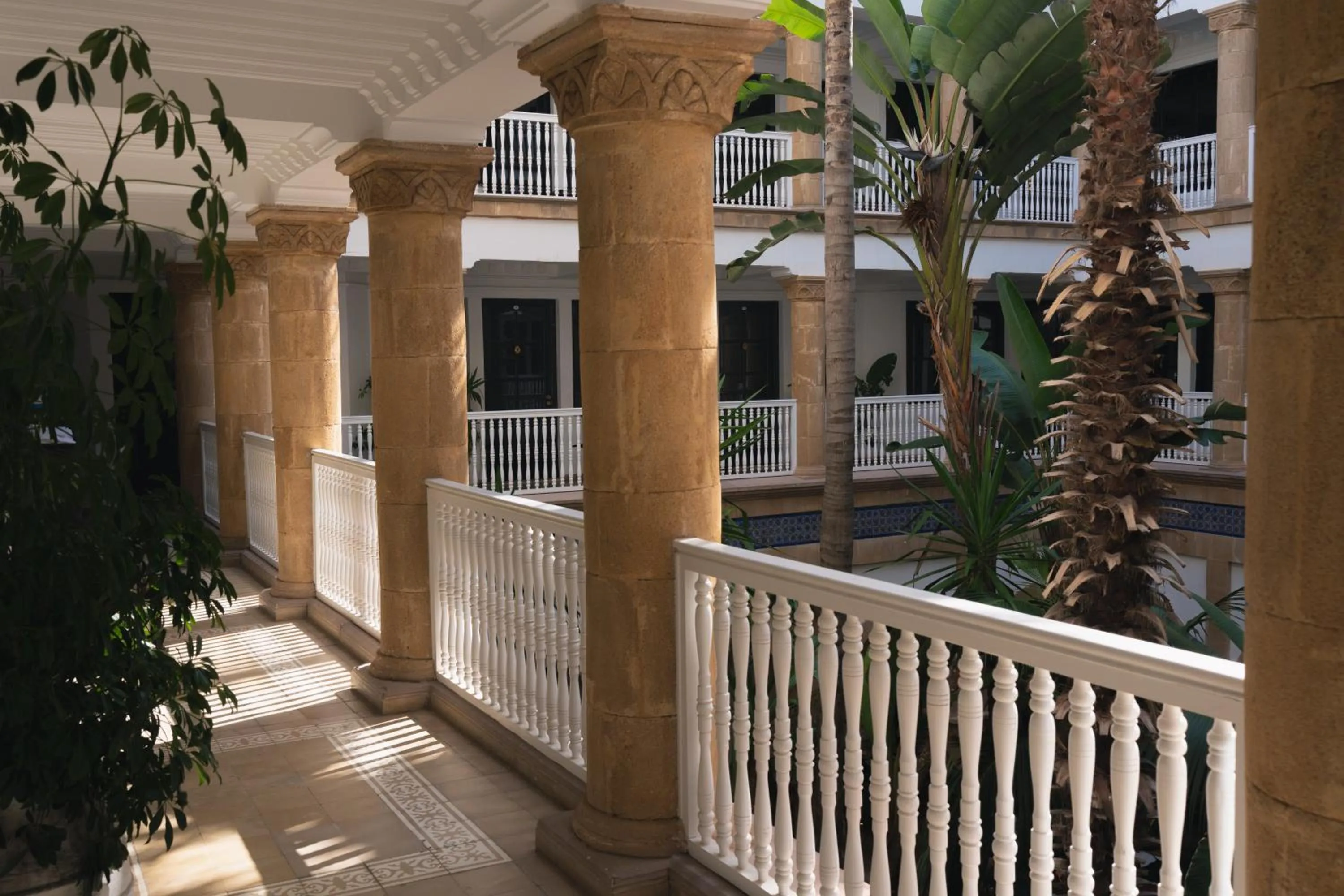 Garden view in Heure Bleue Palais - Relais & Châteaux