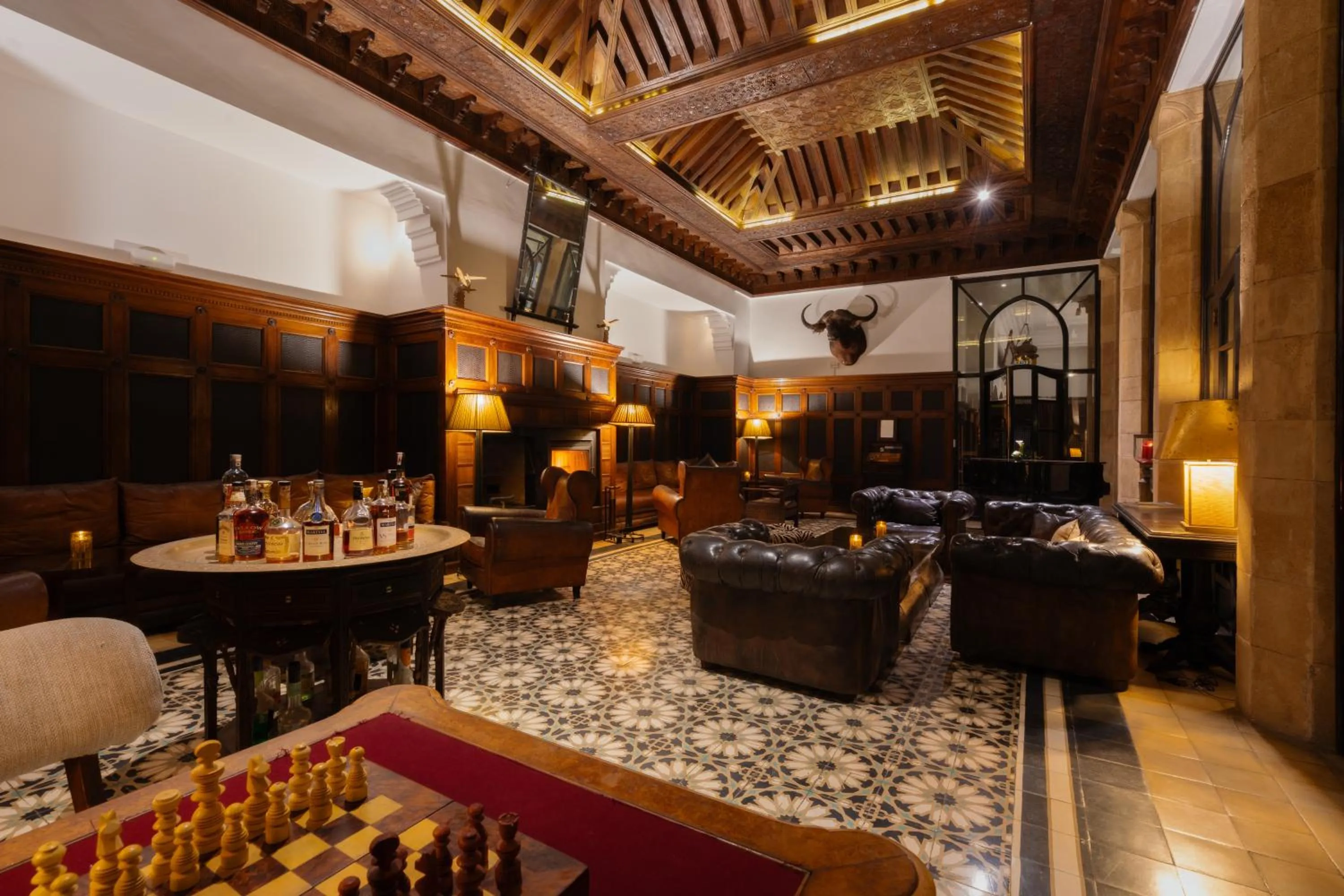 Lounge or bar in Heure Bleue Palais - Relais & Châteaux