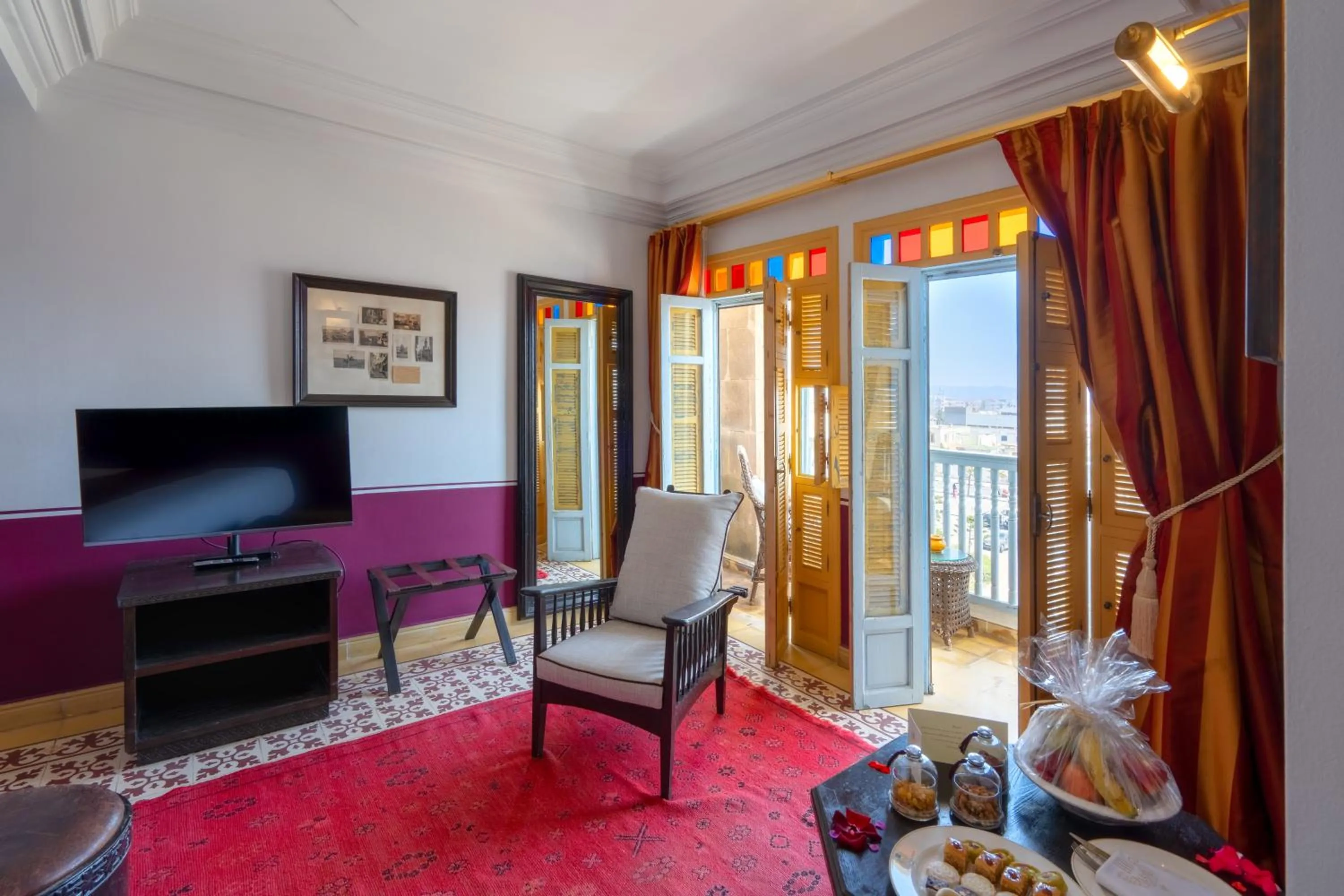 TV and multimedia in Heure Bleue Palais - Relais & Châteaux