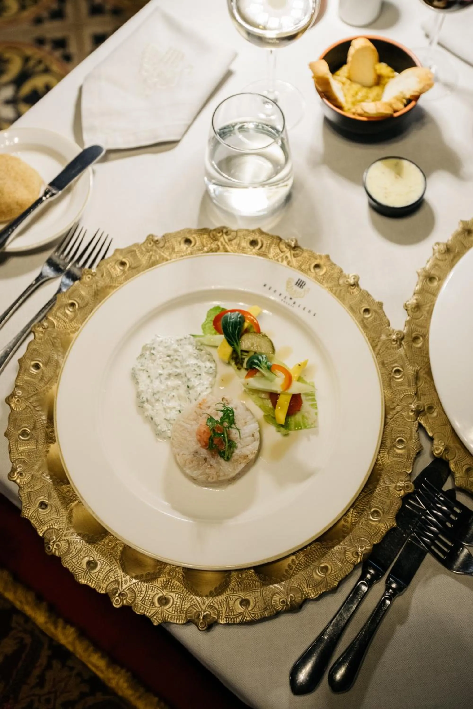 Restaurant/places to eat in Heure Bleue Palais - Relais & Châteaux