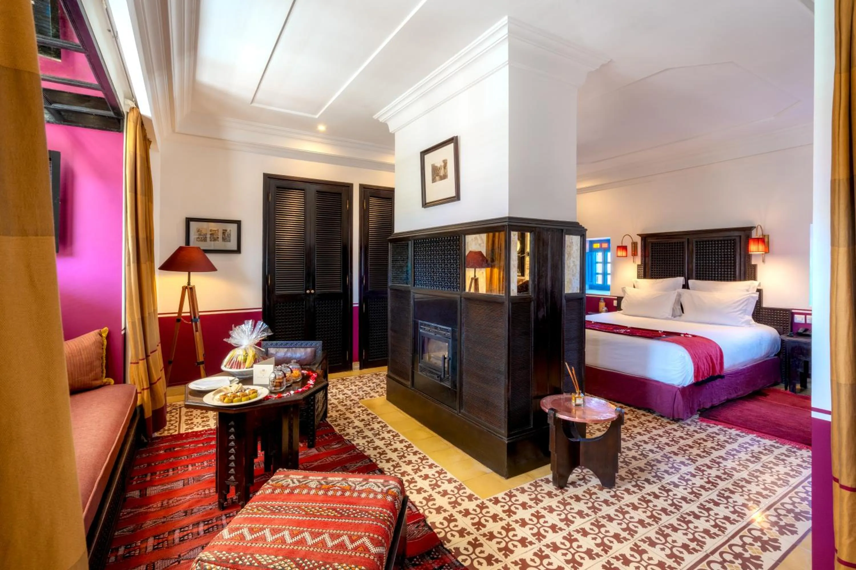 Photo of the whole room, Bed in Heure Bleue Palais - Relais & Châteaux