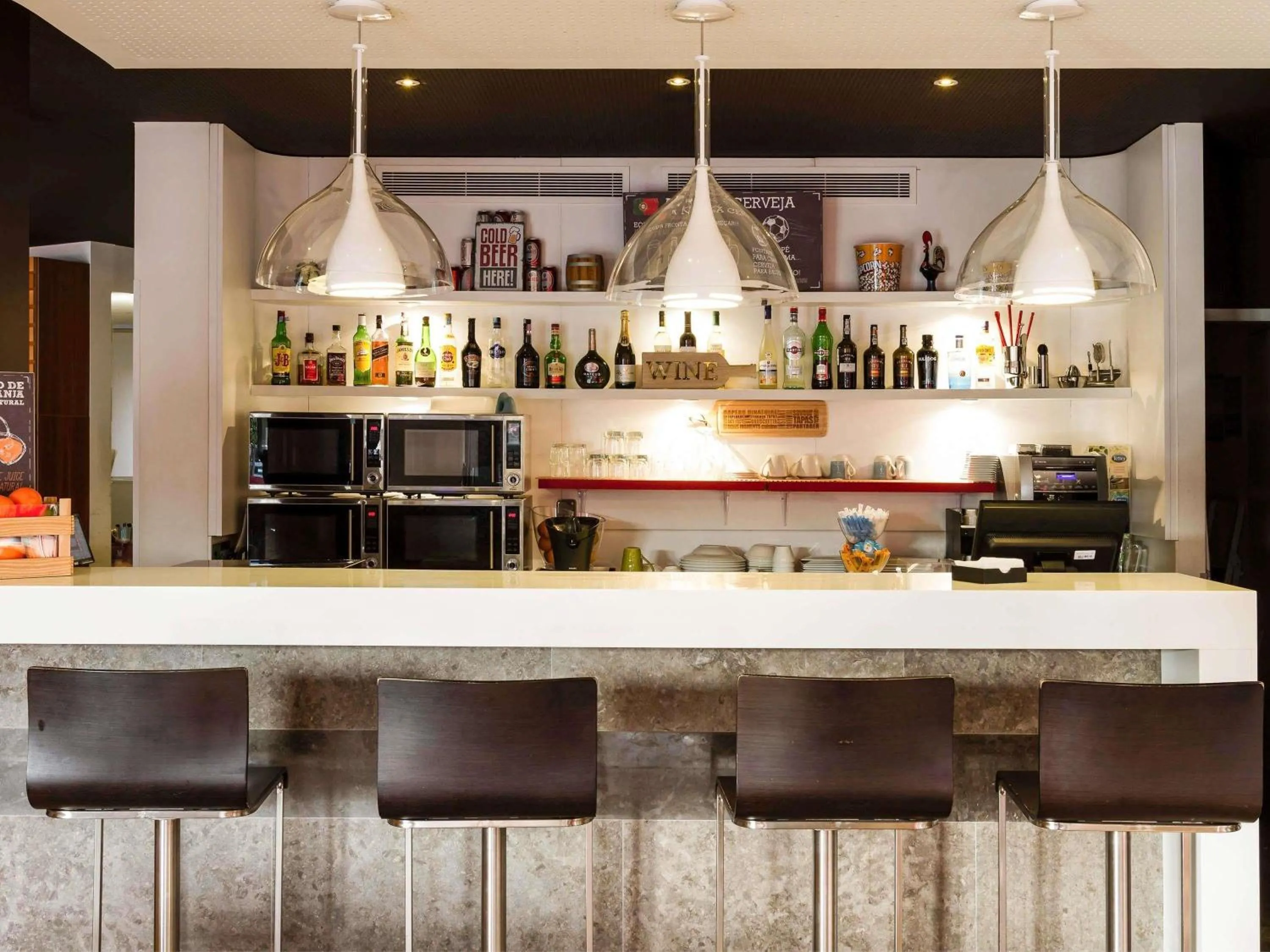 Property building in Hotel Ibis Lisboa Sintra