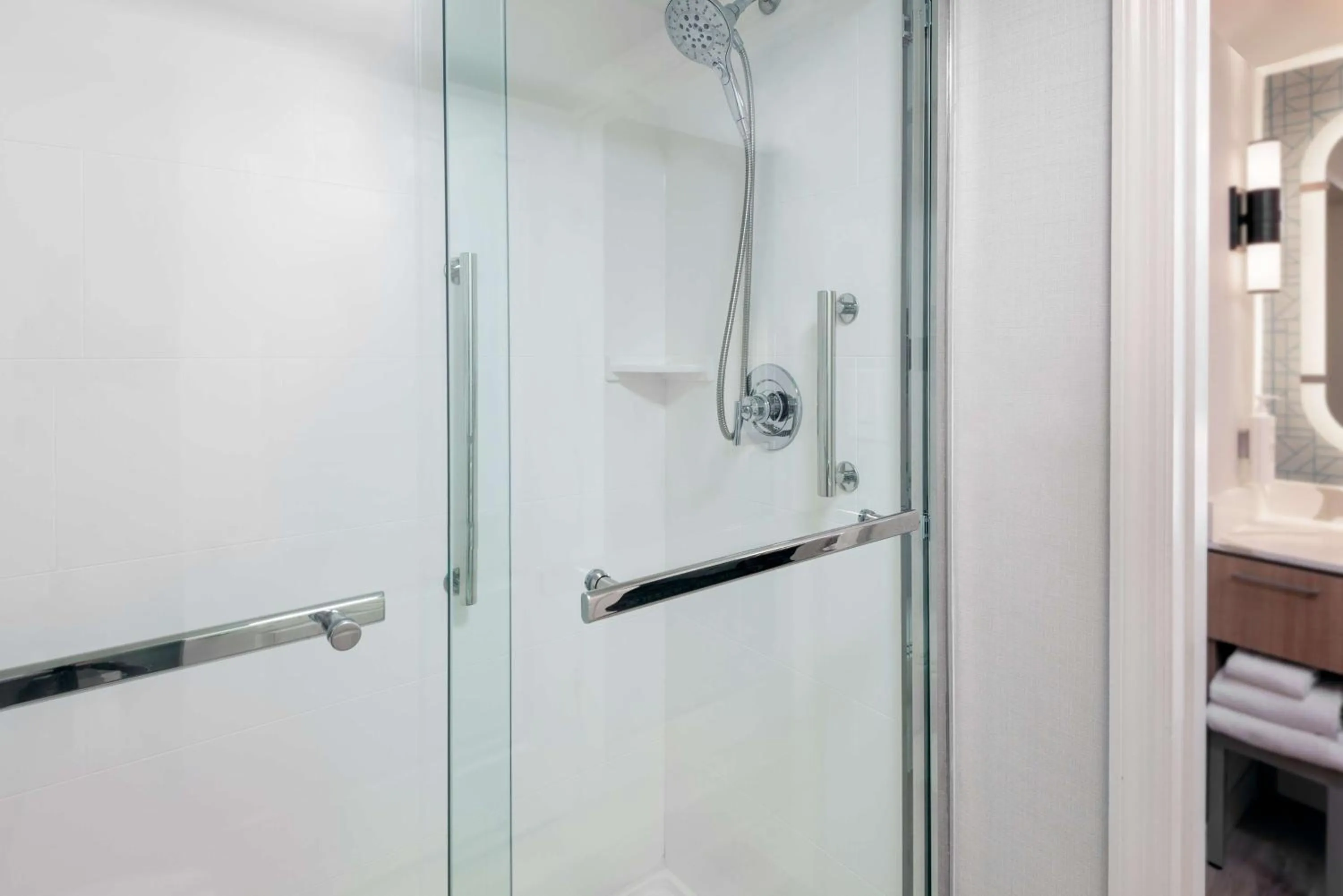 Bathroom in Homewood Suites by Hilton Orlando-Nearest to Universal Studios