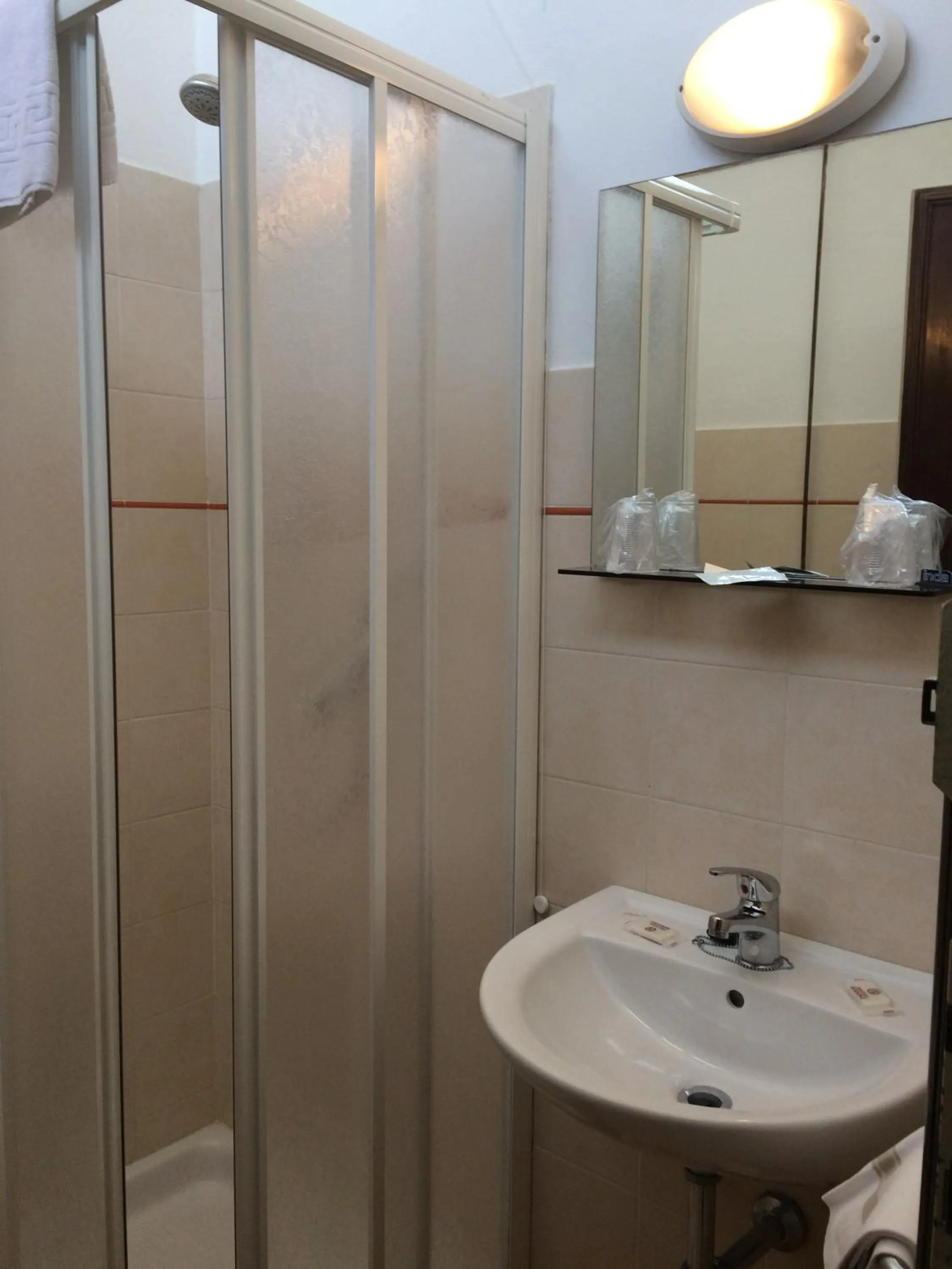 Bathroom in Hotel Bodoni