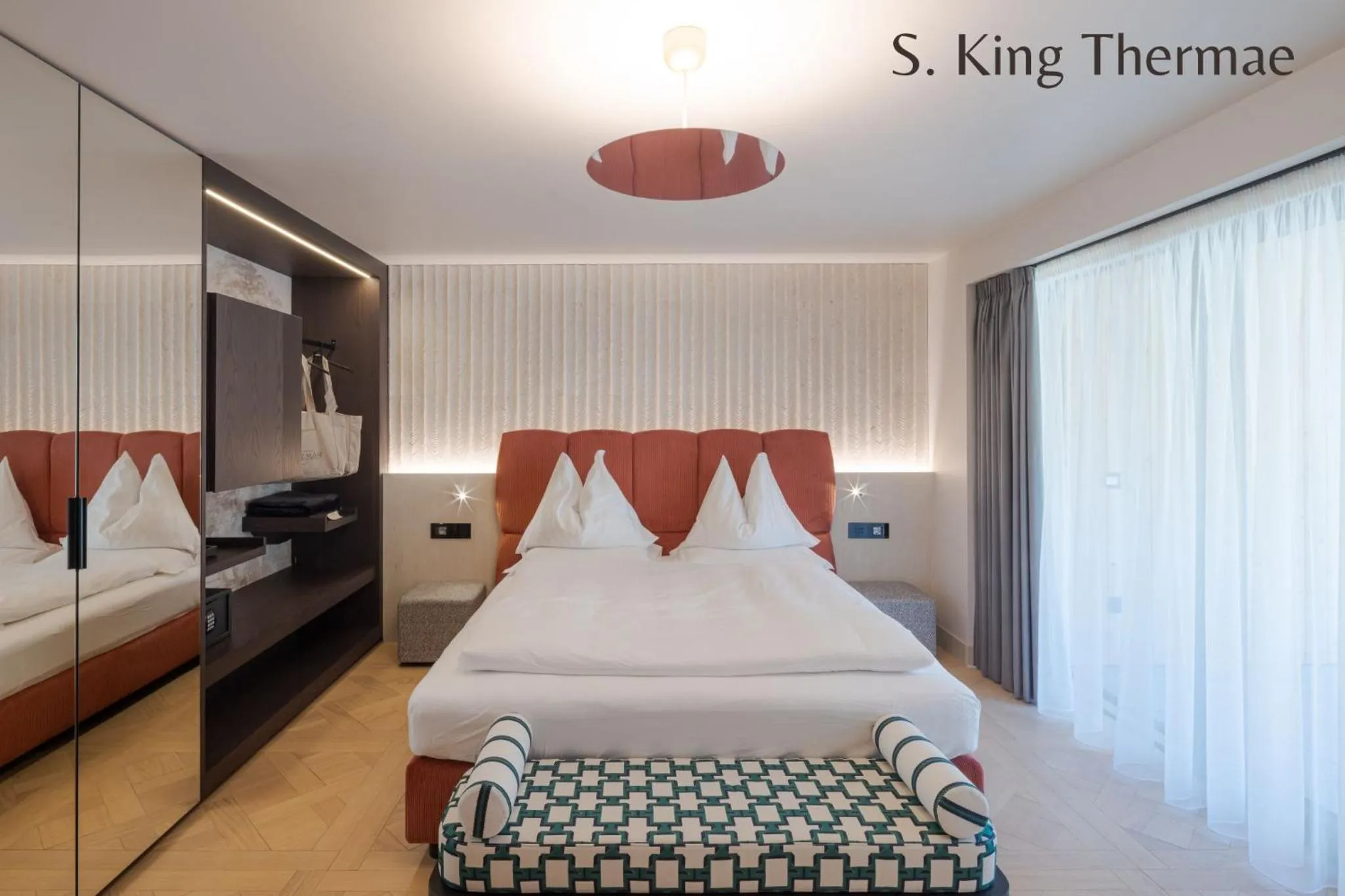 Bedroom, Bed in Latemar - Hotel Suites Spa