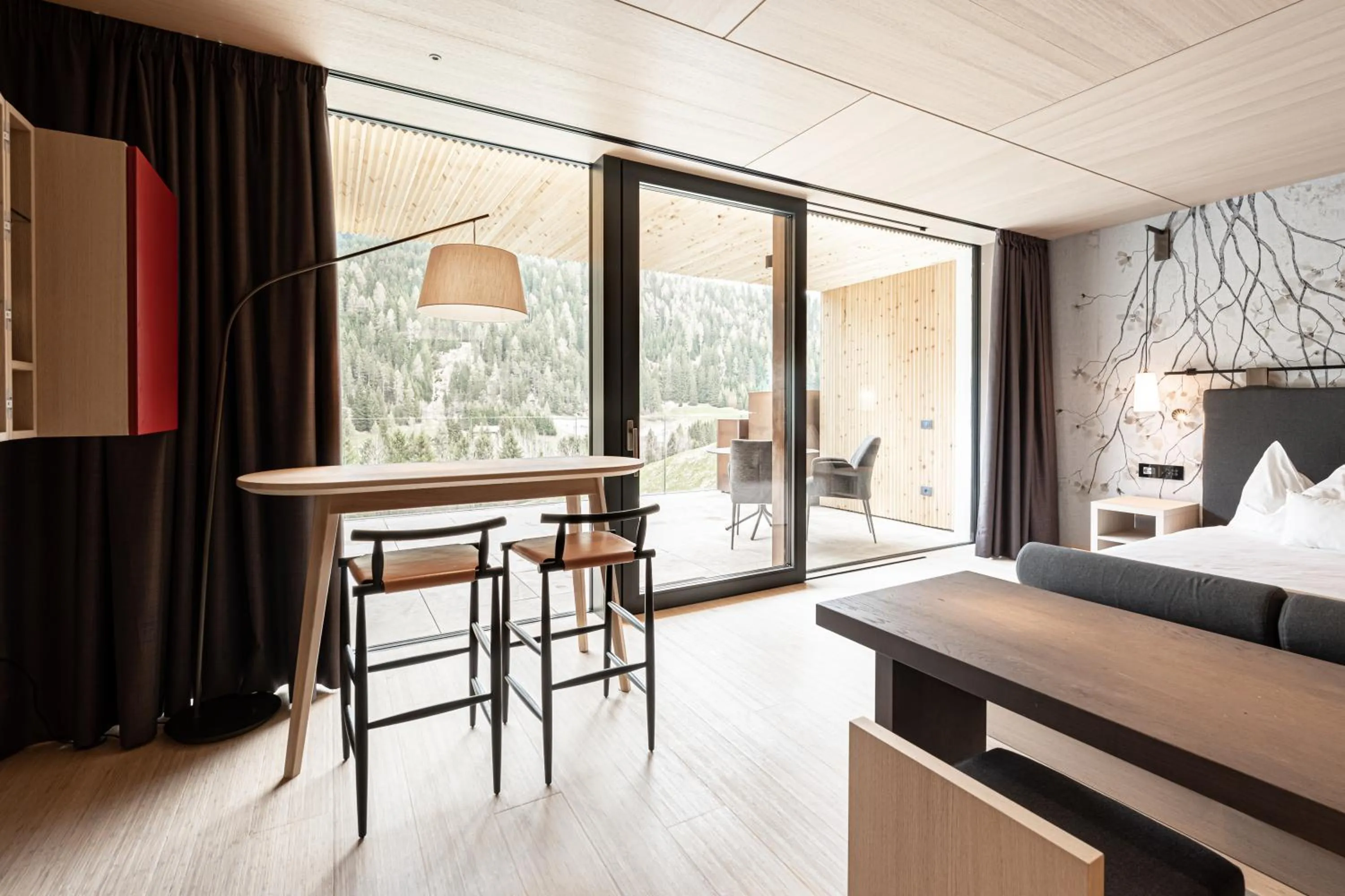 Seating area, Bed in Latemar - Hotel Suites Spa