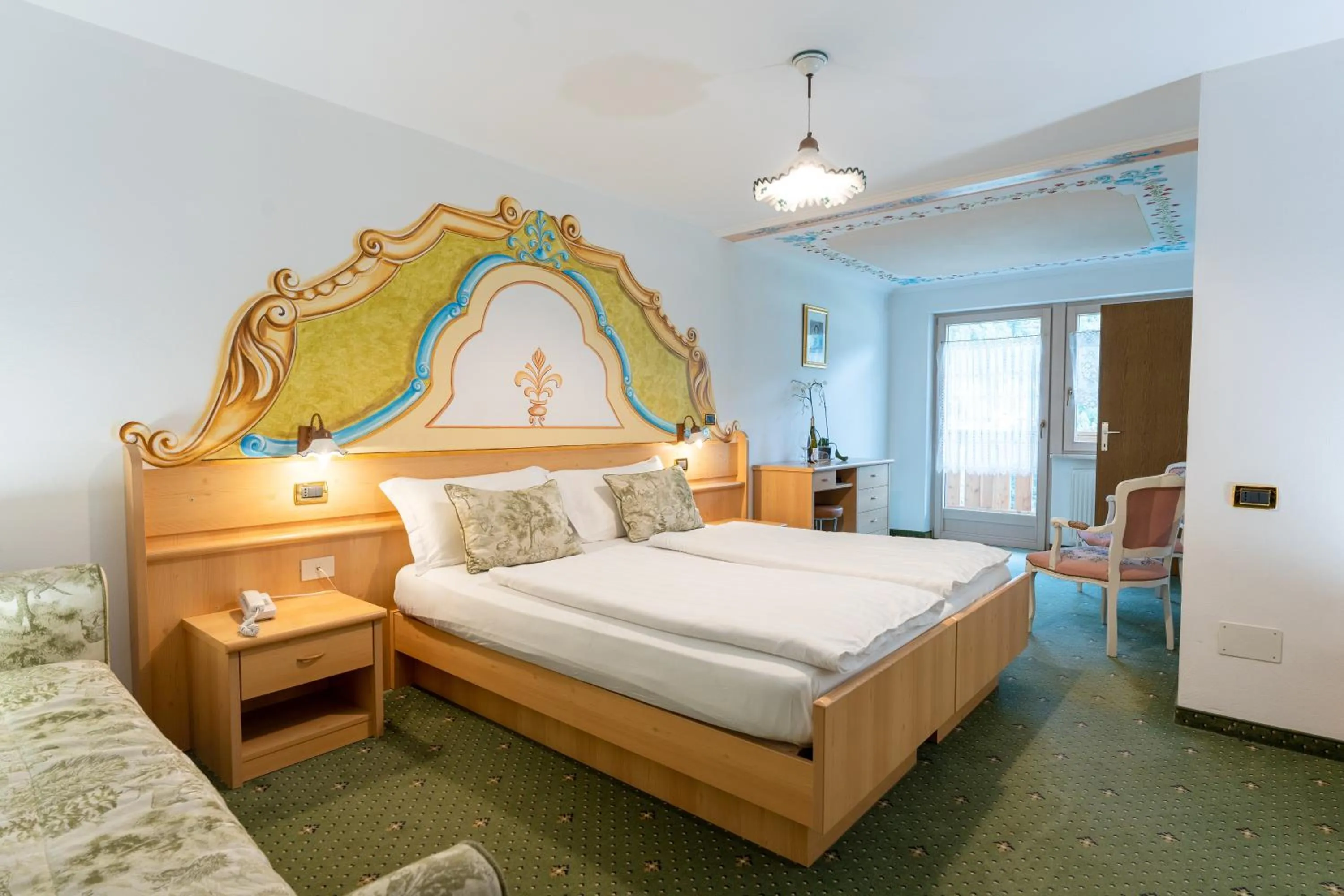 Bedroom, Bed in Latemar - Hotel Suites Spa