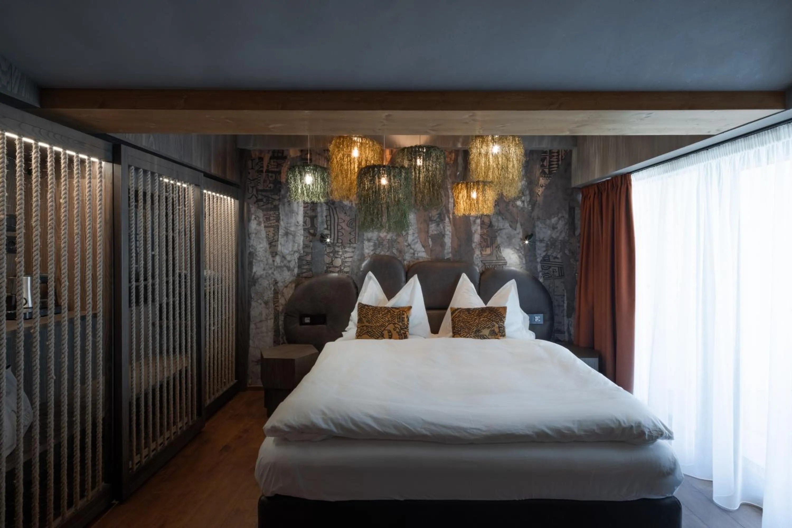 Bedroom, Bed in Latemar - Hotel Suites Spa