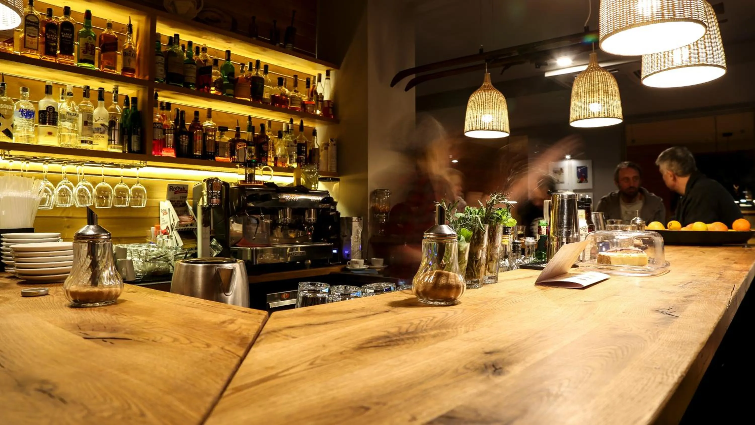 Lounge or bar in White Lavina - Ski, Bike, Hike