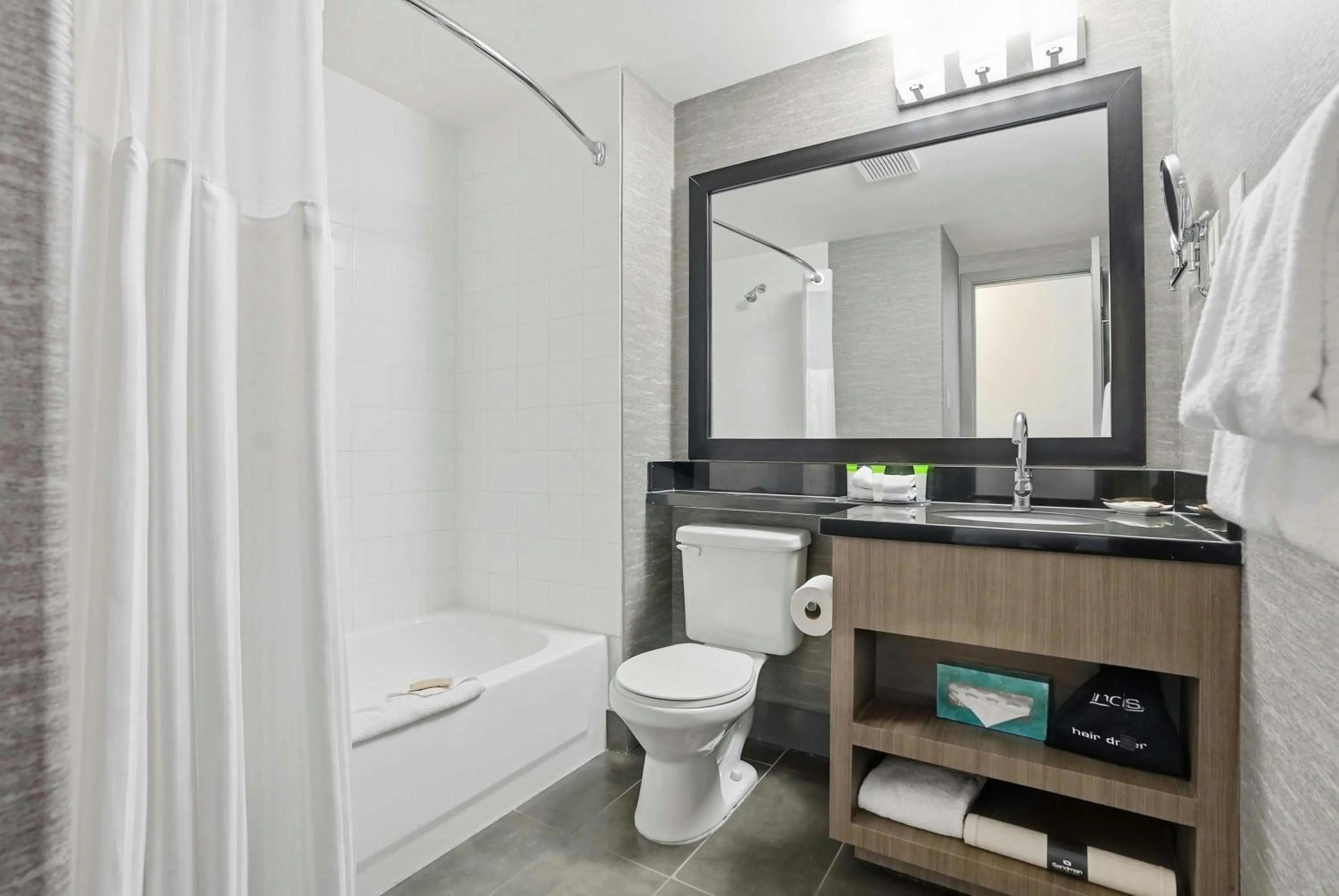Bathroom in Sandman Hotel Saskatoon