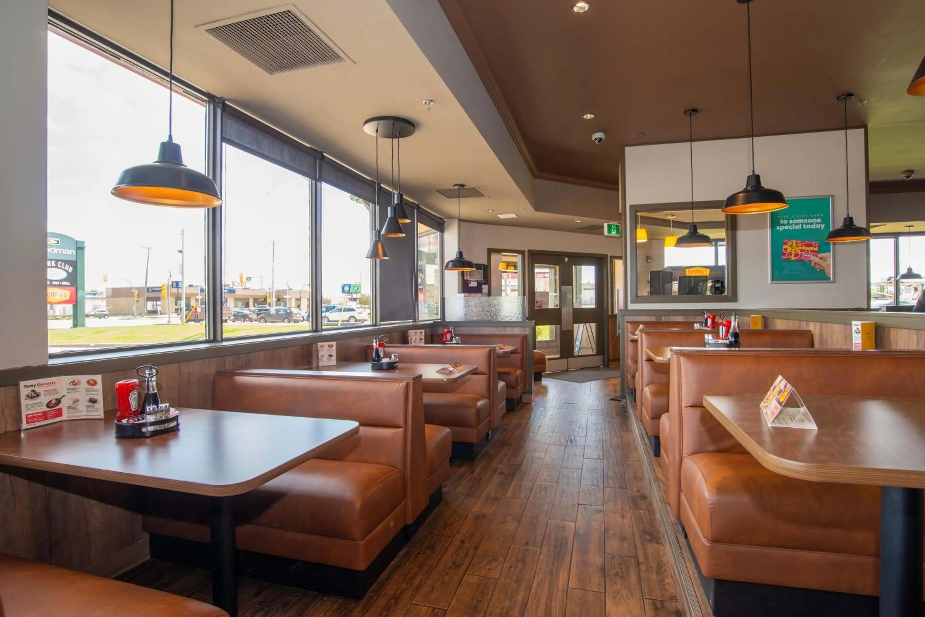 Restaurant/places to eat in Sandman Hotel Saskatoon