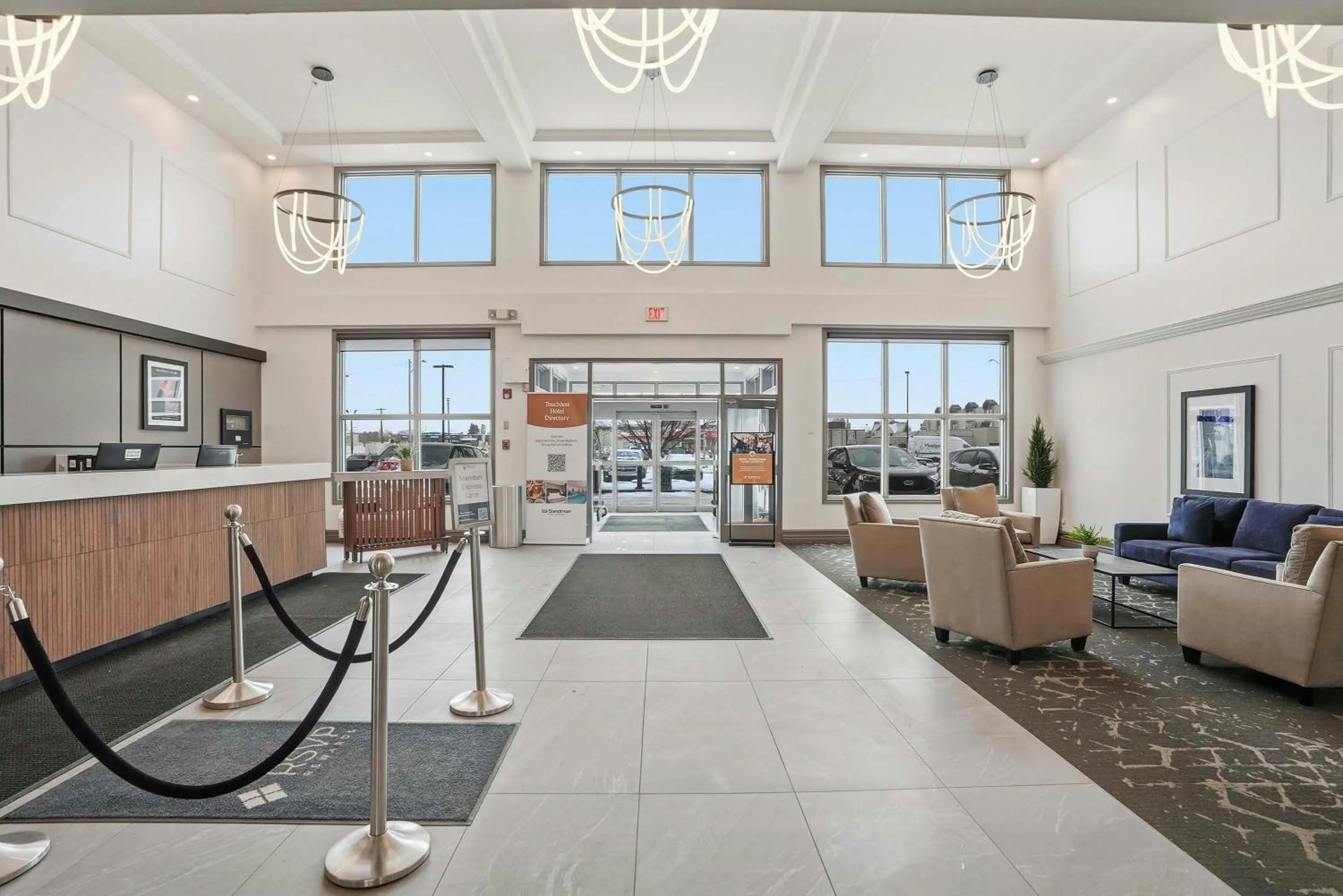 Lobby or reception in Sandman Hotel Saskatoon