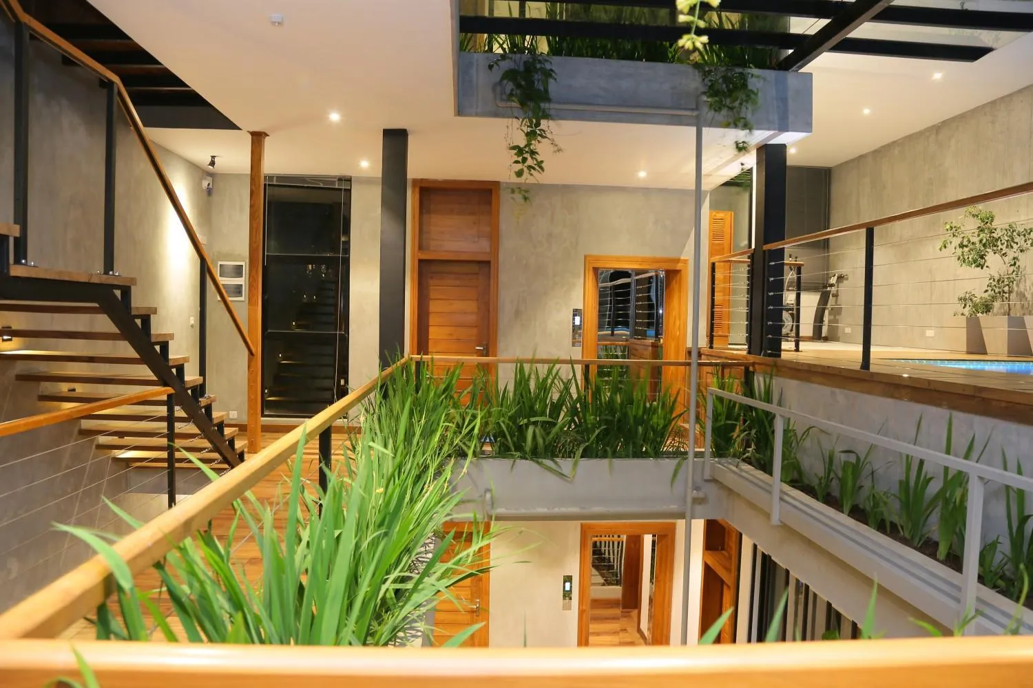 Facade/entrance in Lakewood Residence