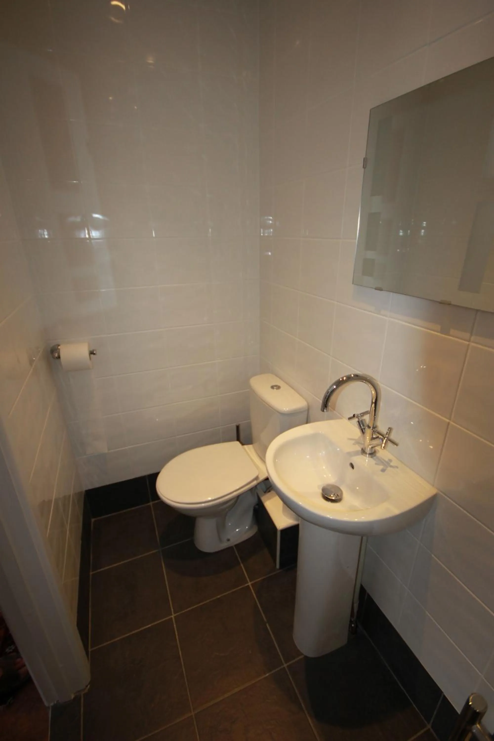 Bathroom in Dolphins Hotel