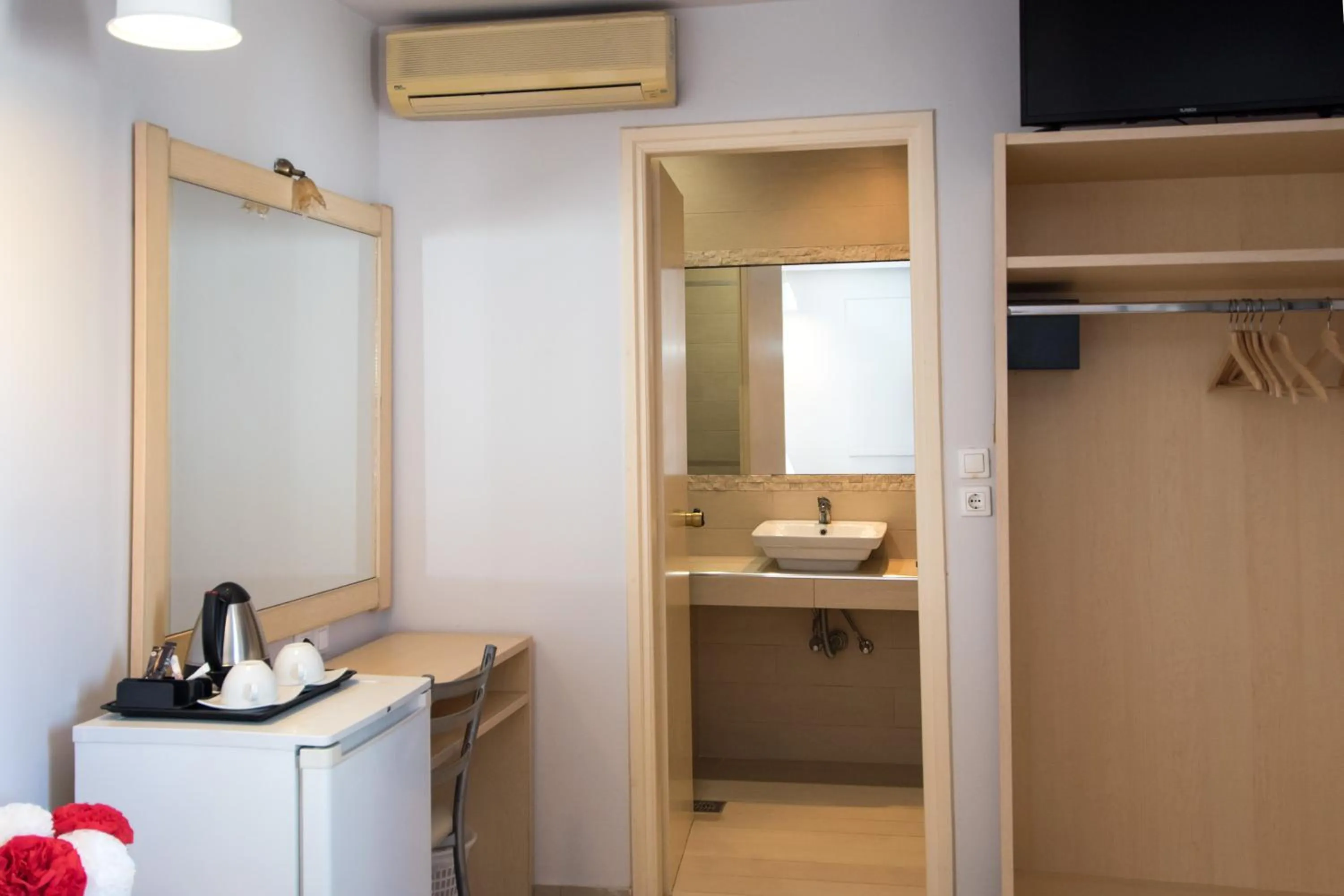 Bathroom in Sunny Garden Hotel