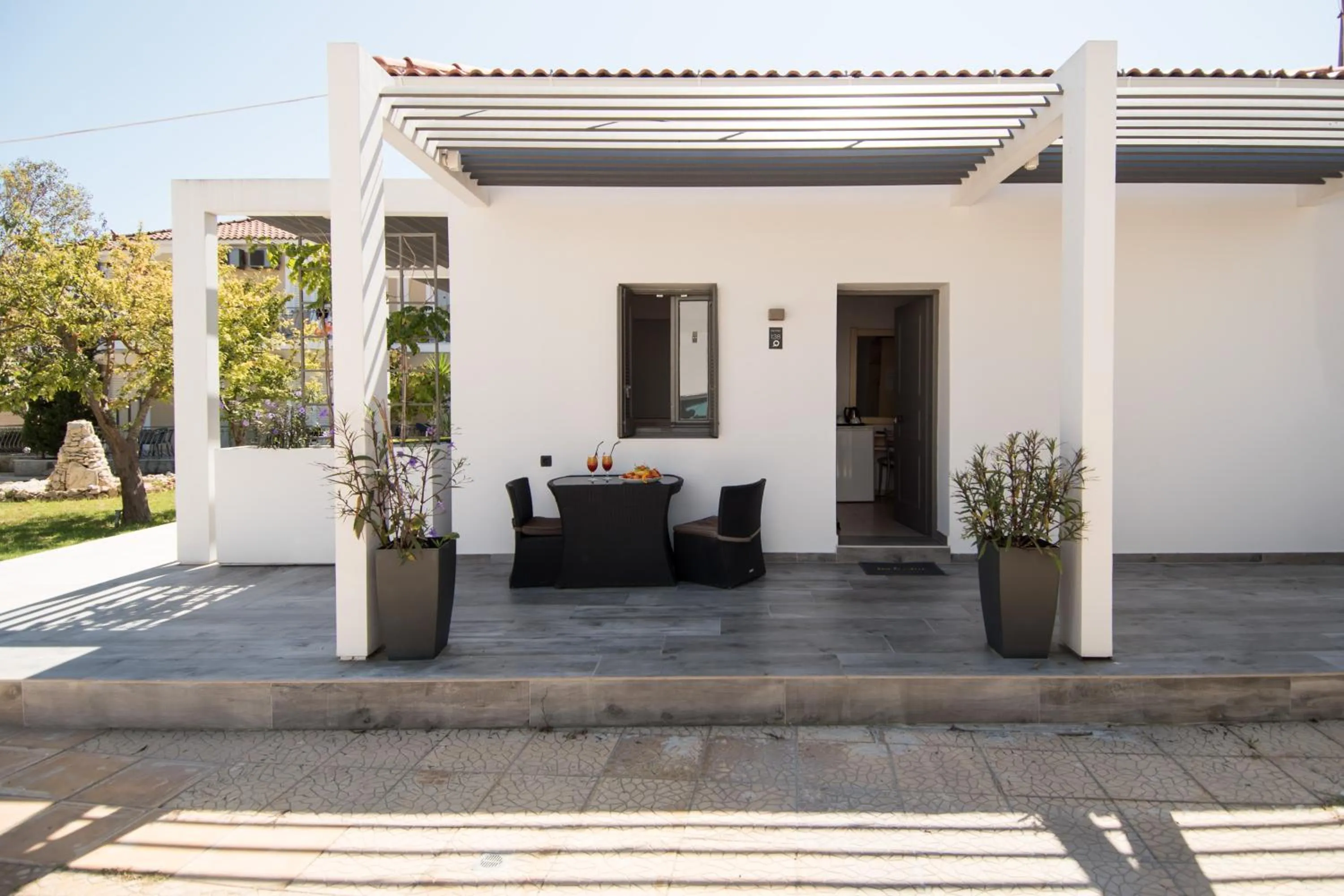 Patio in Sunny Garden Hotel