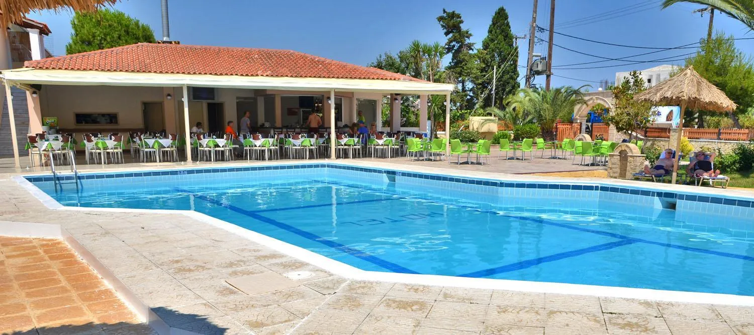 Swimming pool in Sunny Garden Hotel