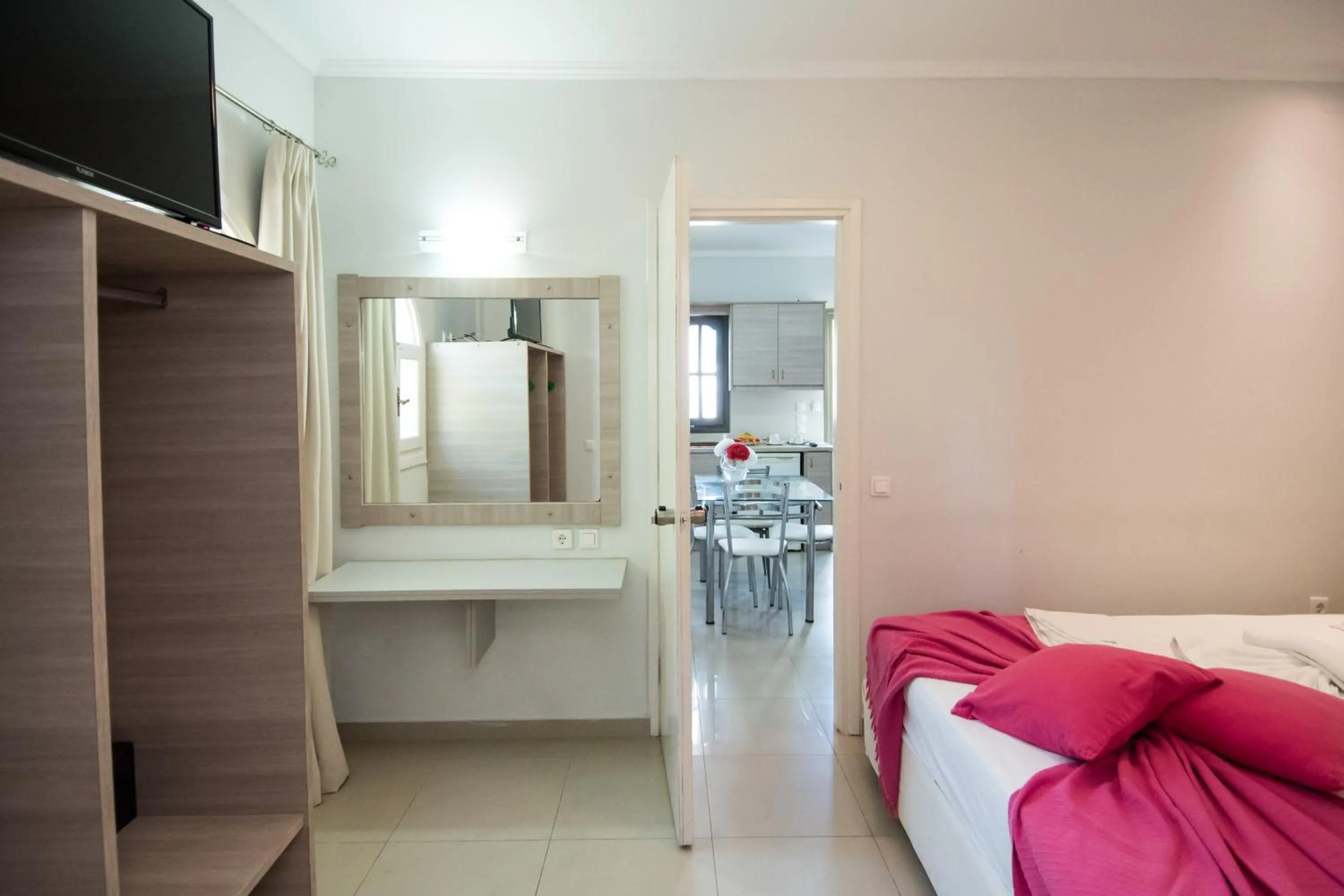 Bed in Sunny Garden Hotel