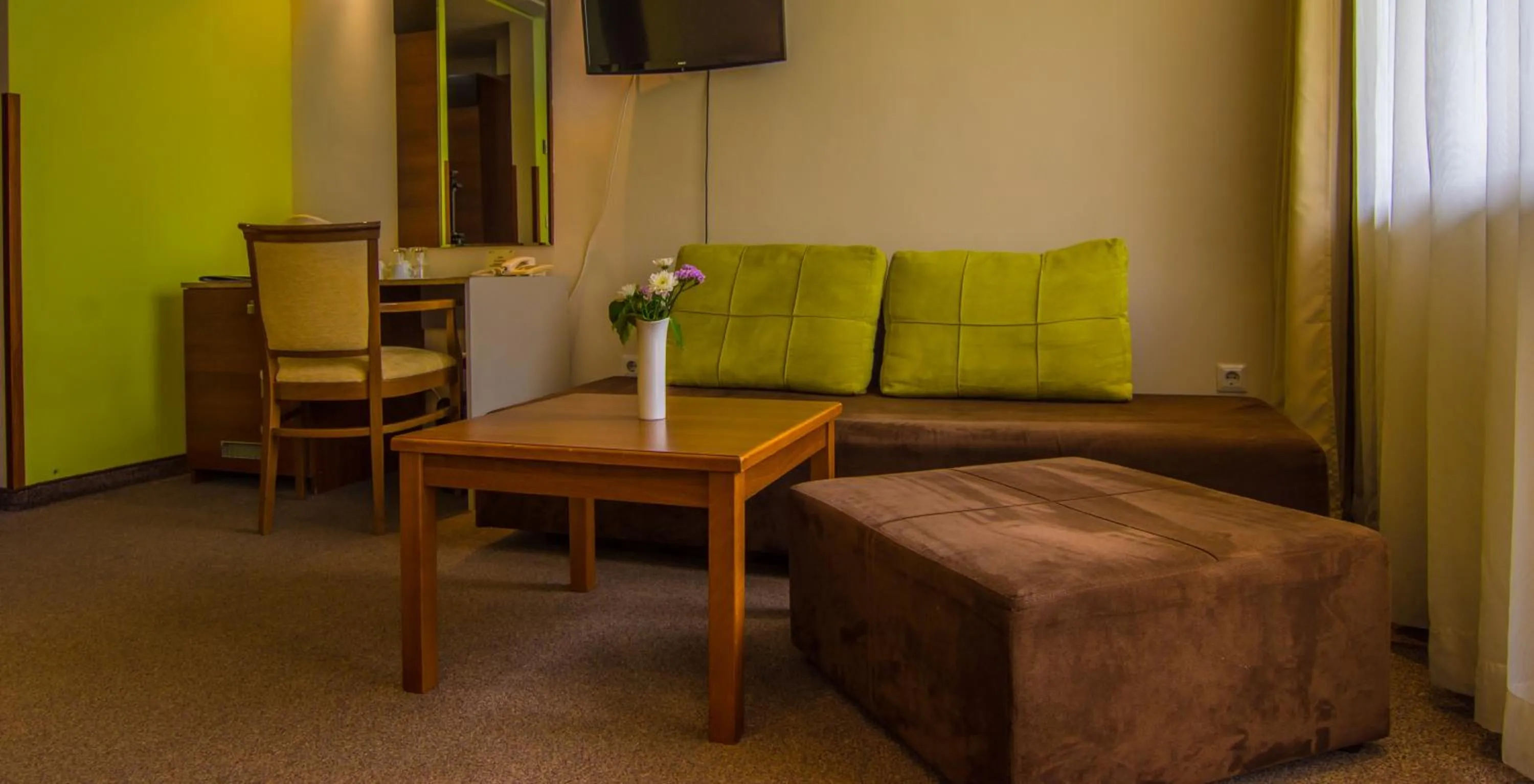 Living room in Hotel Forum - Free Parking for cars