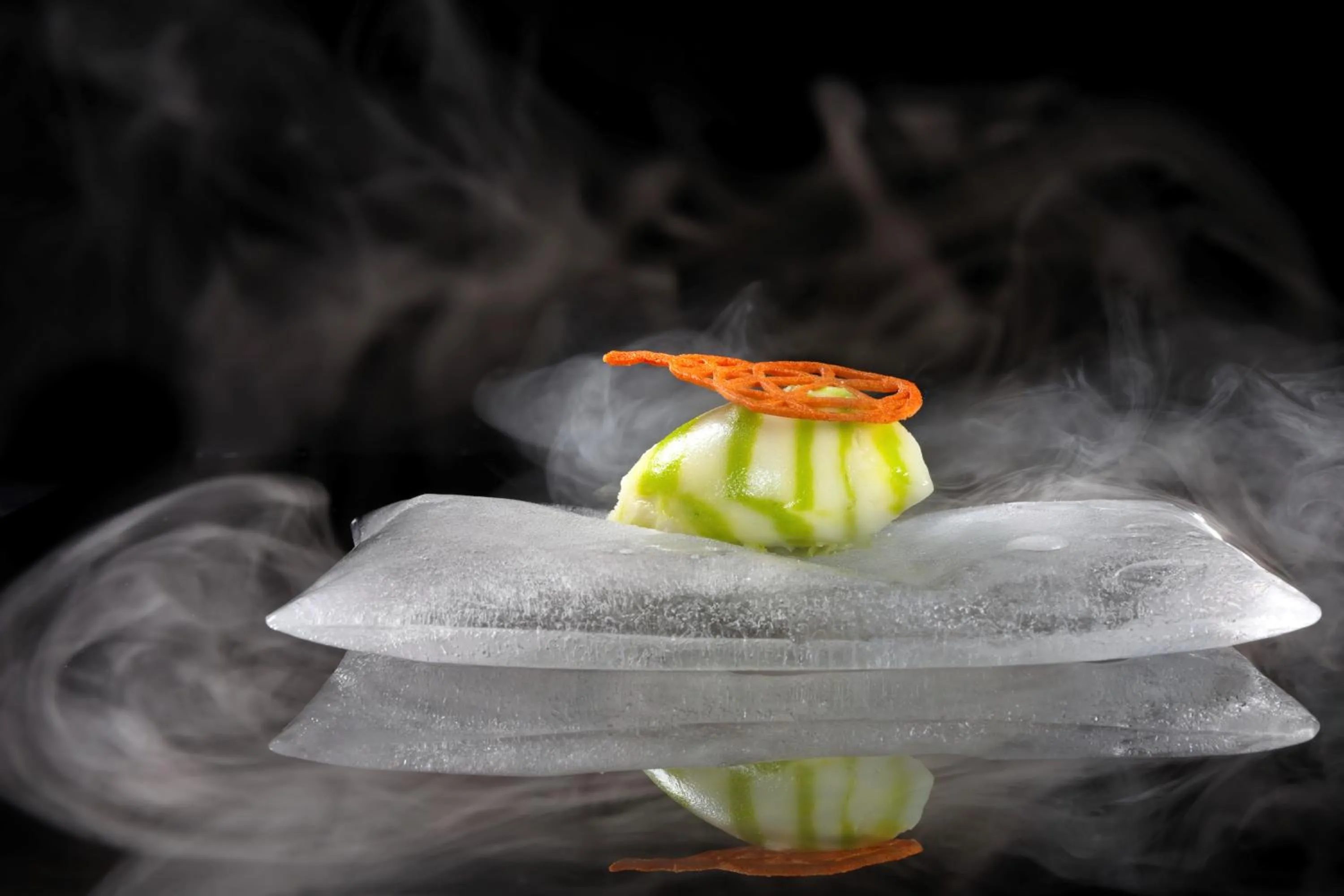 Restaurant/places to eat in Hotel Weiher Green Lake