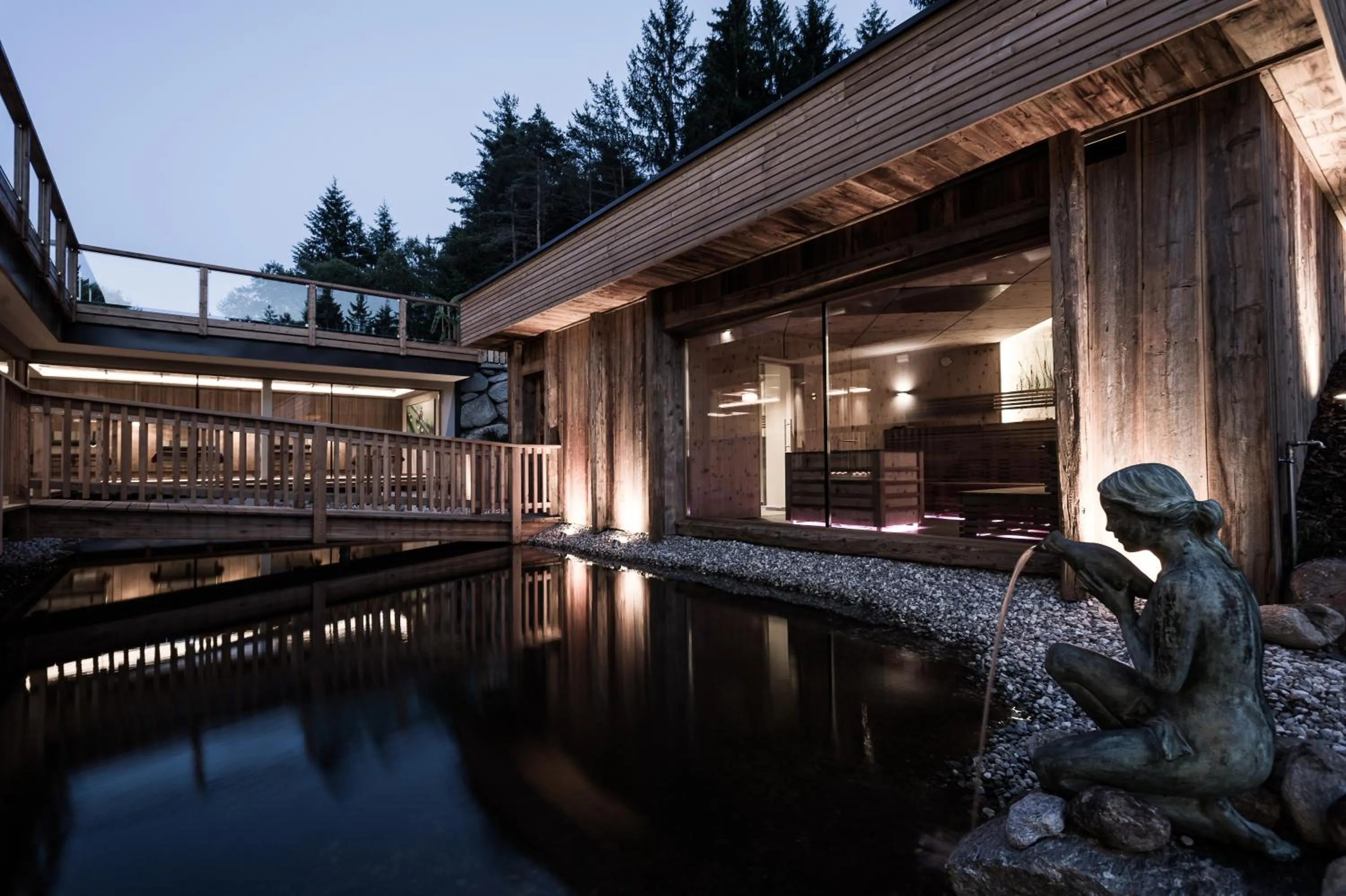 Night in Hotel Weiher Green Lake