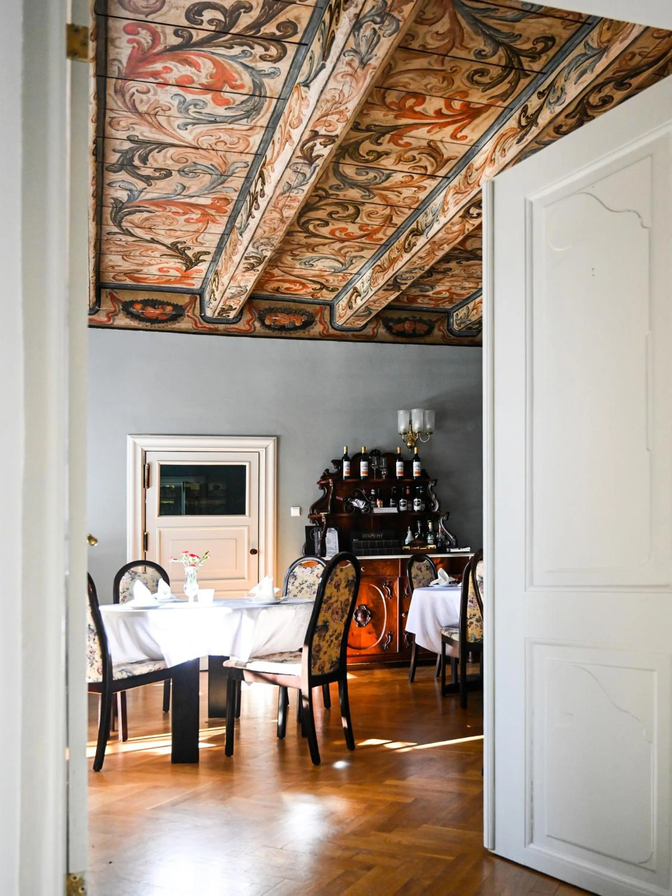 Restaurant/places to eat in Zamek w Krokowej