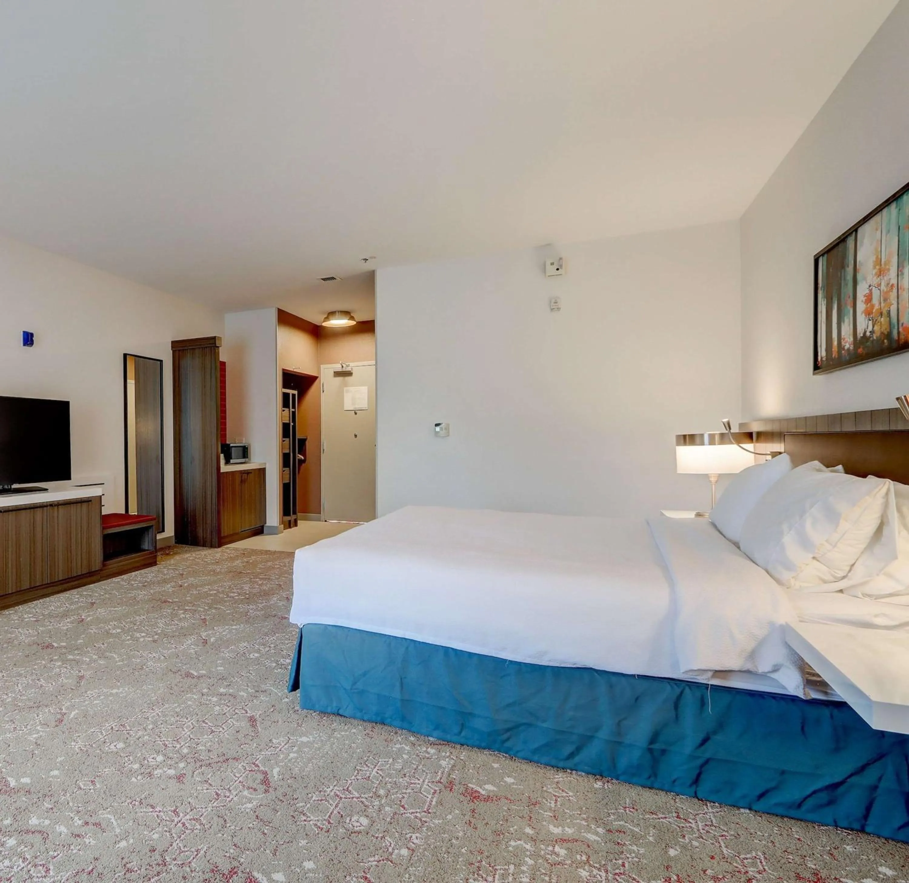 Bed in Hilton Garden Inn Indianapolis Northwest