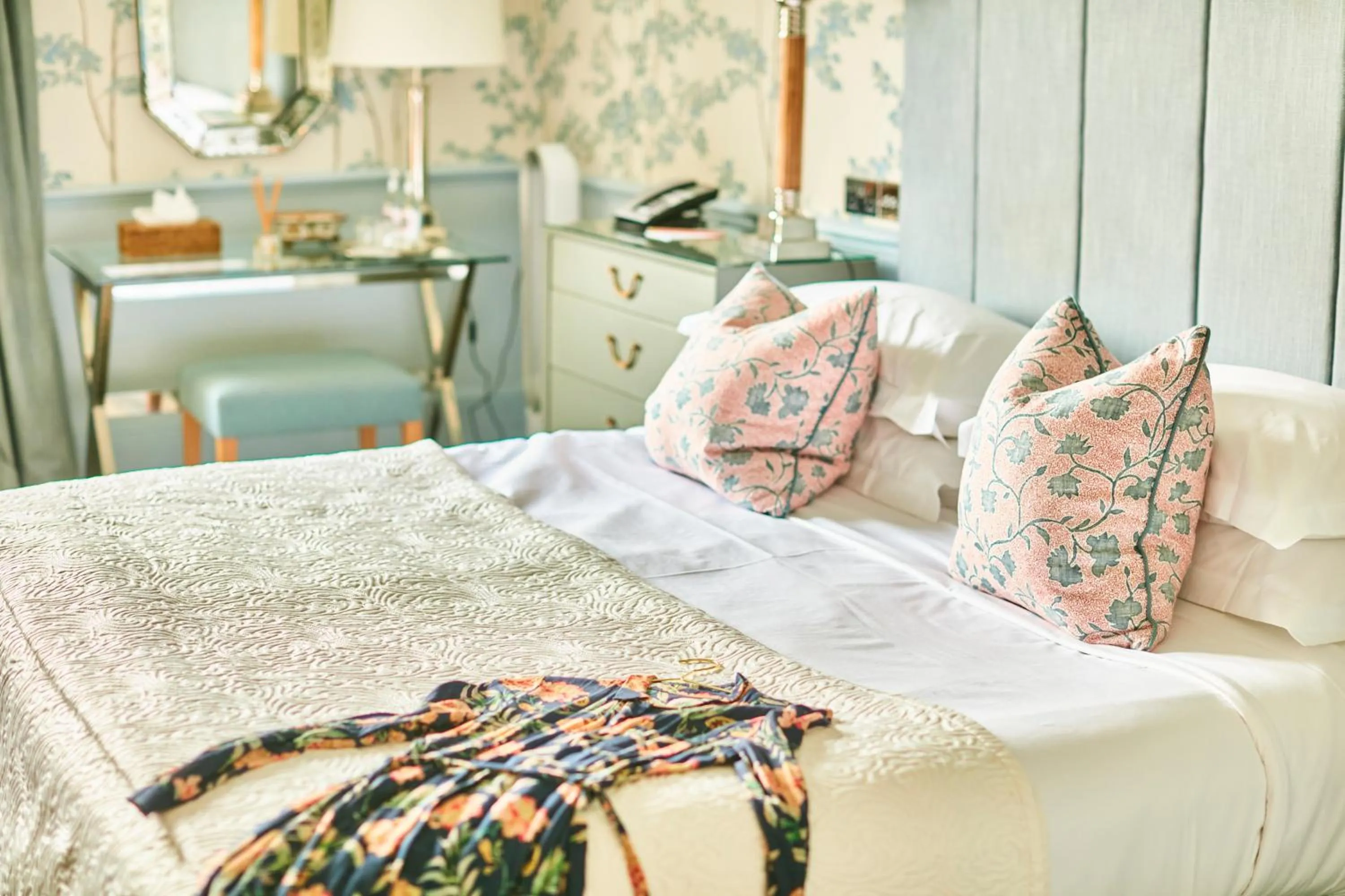 Bedroom, Bed in The Bath Priory - A Relais & Chateaux Hotel